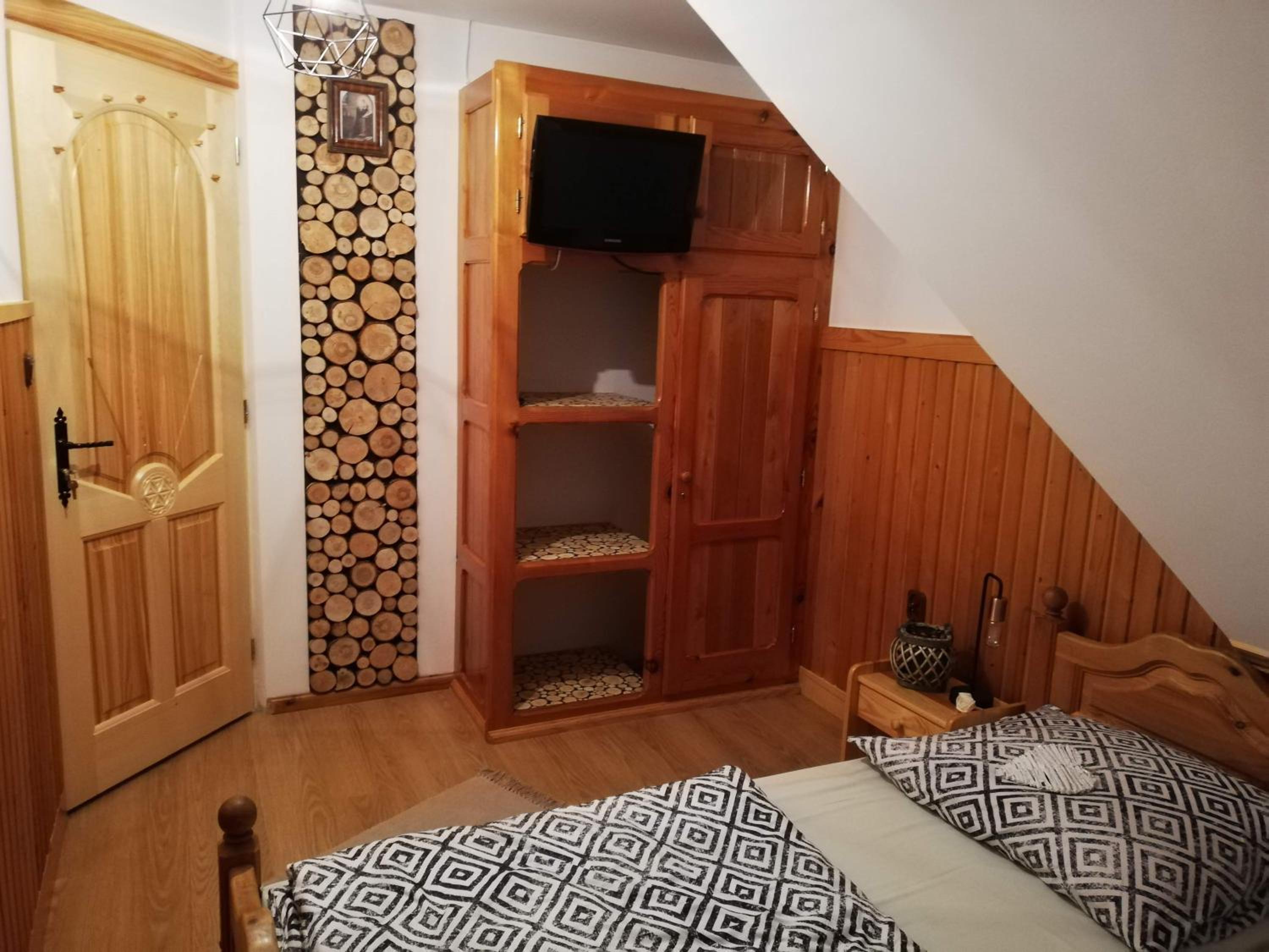 Two-Bedroom Apartment - Photo 15