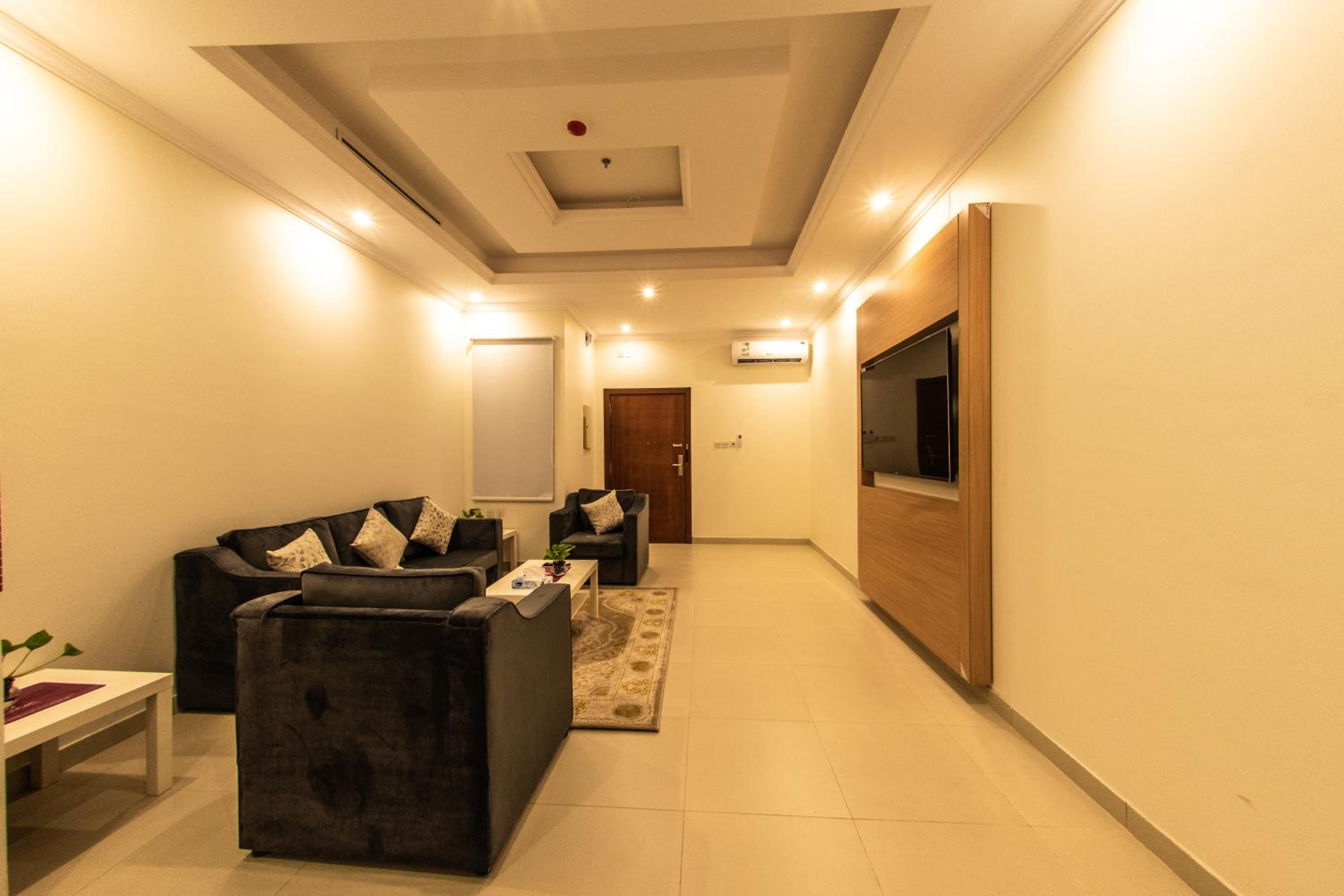 Apartment - Photo 11