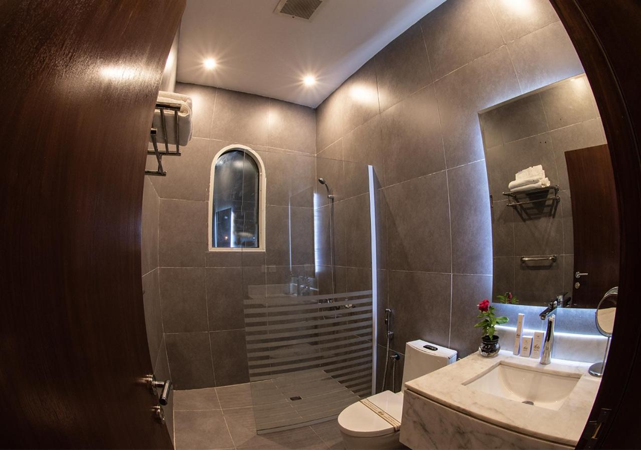 Apartment - Photo 2