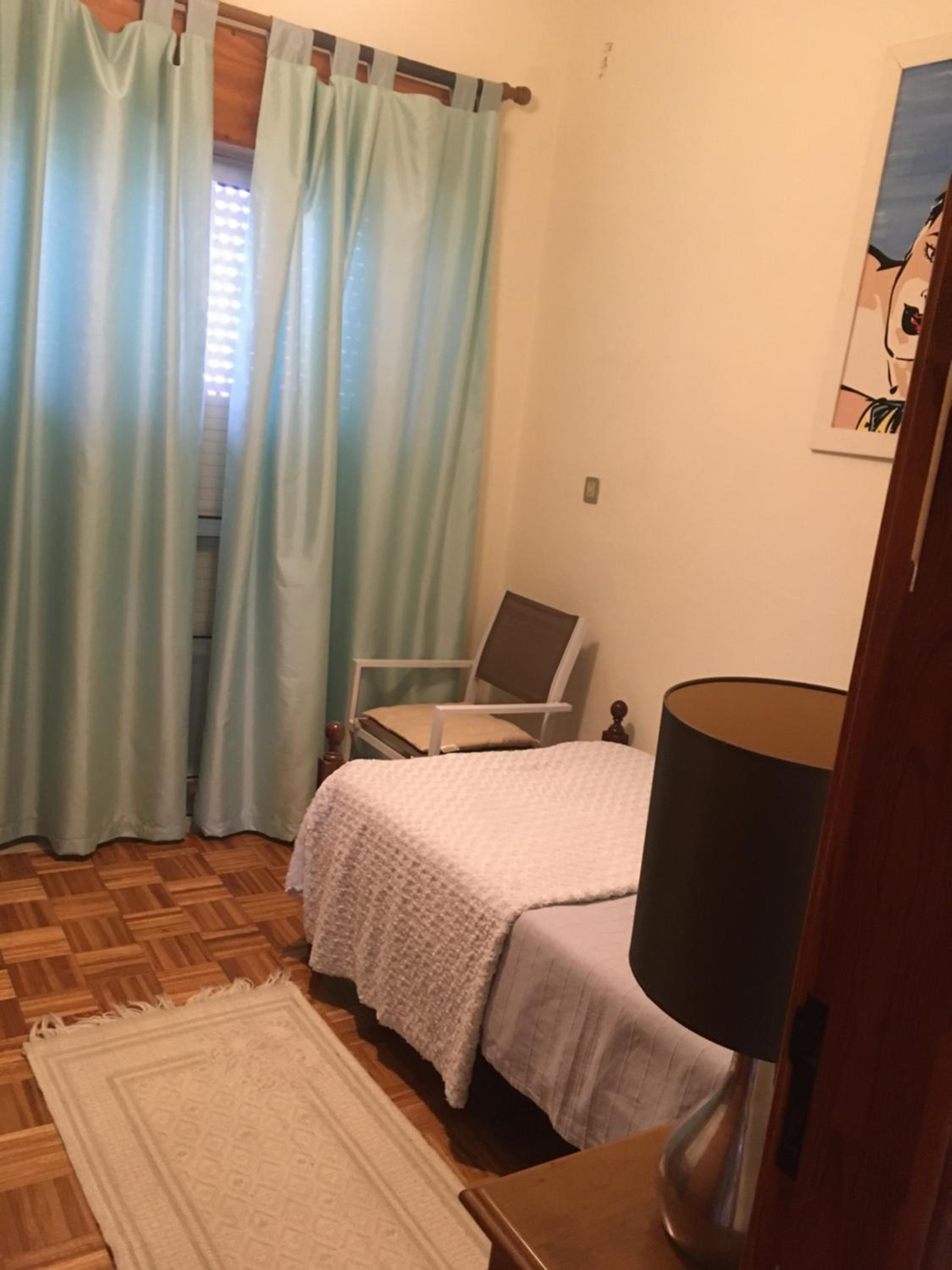 Single Room photo 2