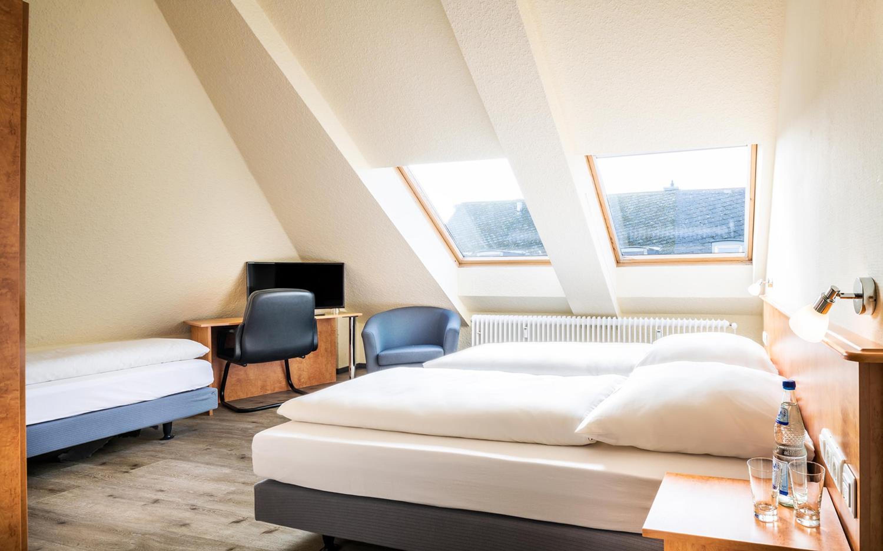 Standard Triple Room - Photo 5