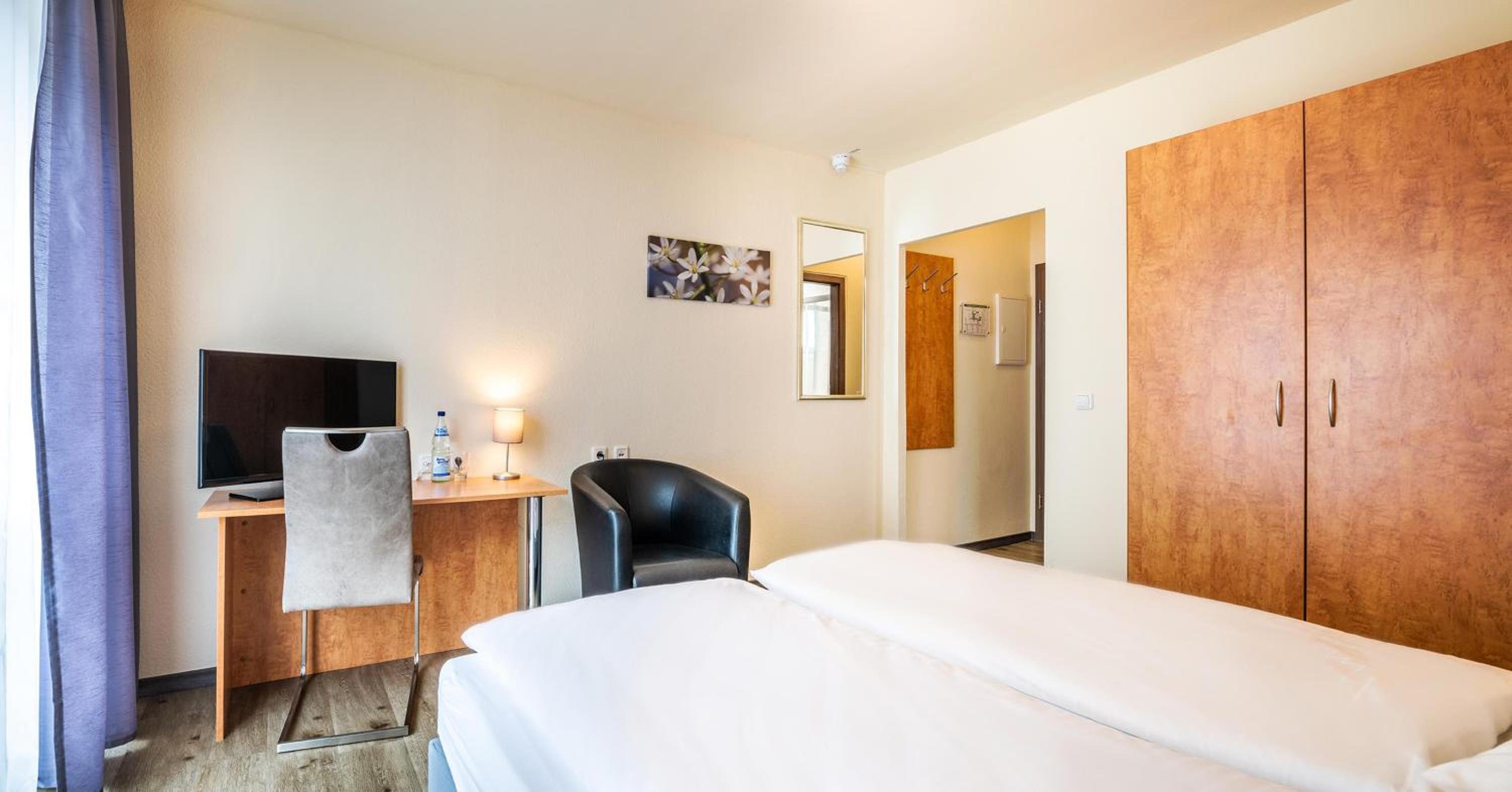 Double Room - Photo 14