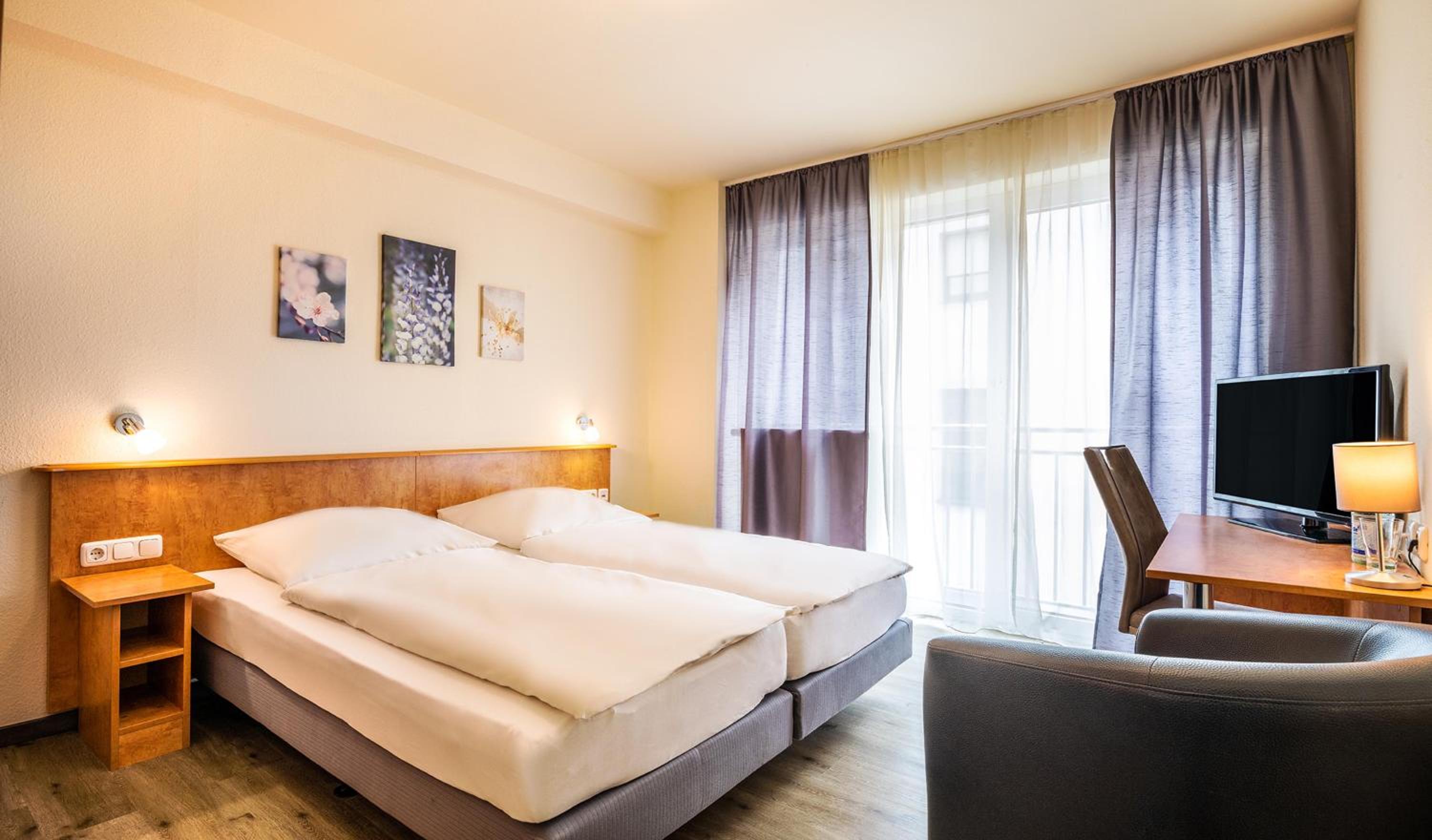 Double Room - Photo 2