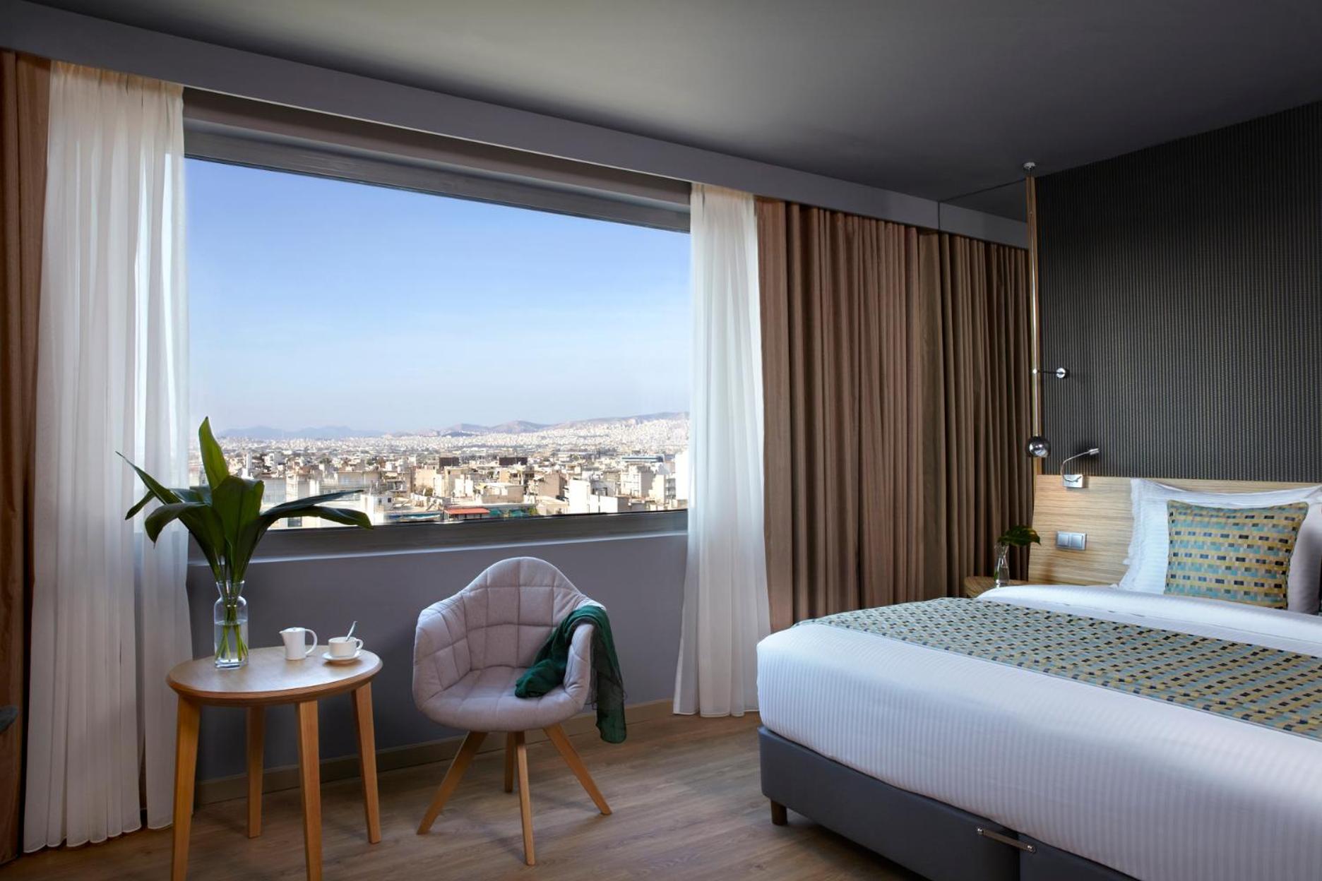 Standard Double Room with City View - Photo 5