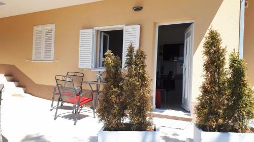 Studio Apartment photo 3