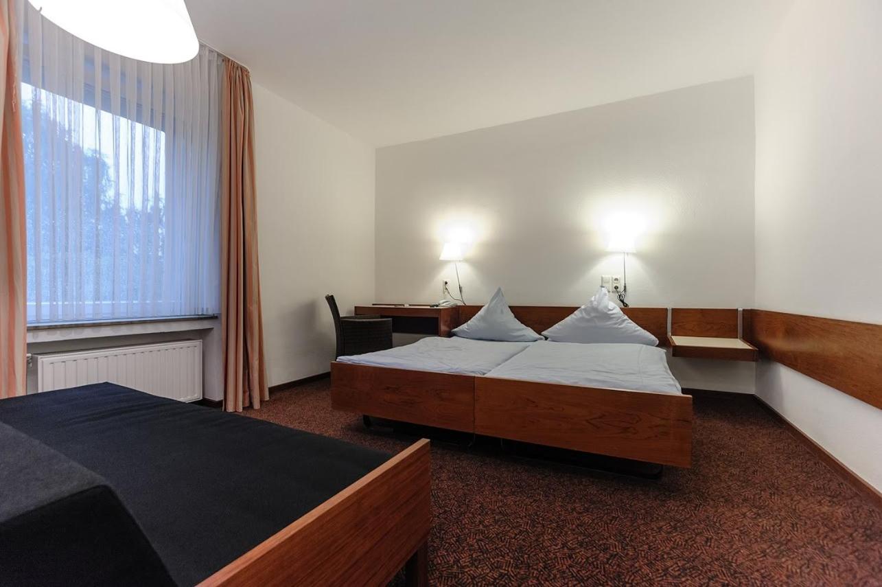 Twin Room - Photo 1