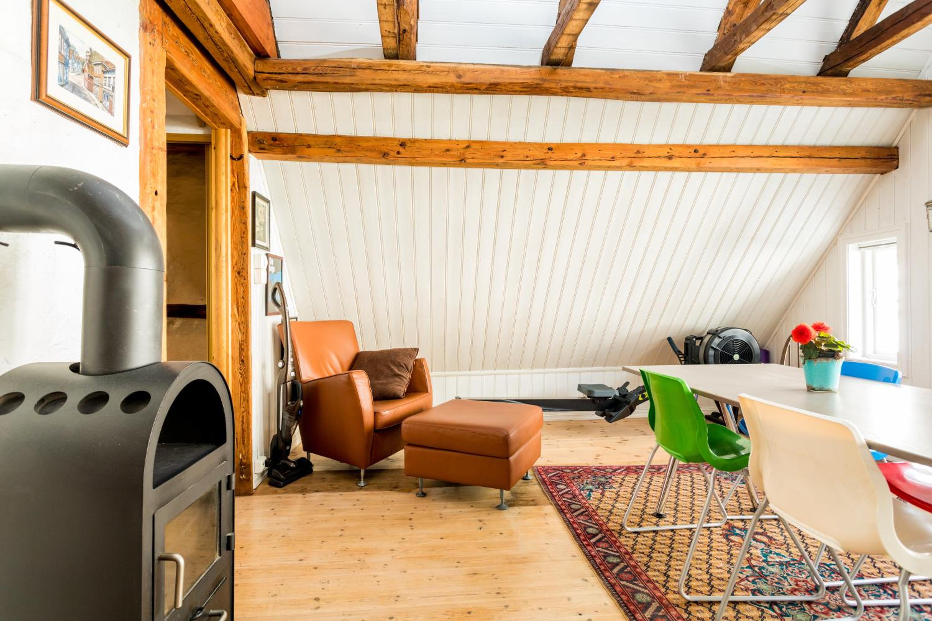 One-Bedroom Apartment - Photo 6
