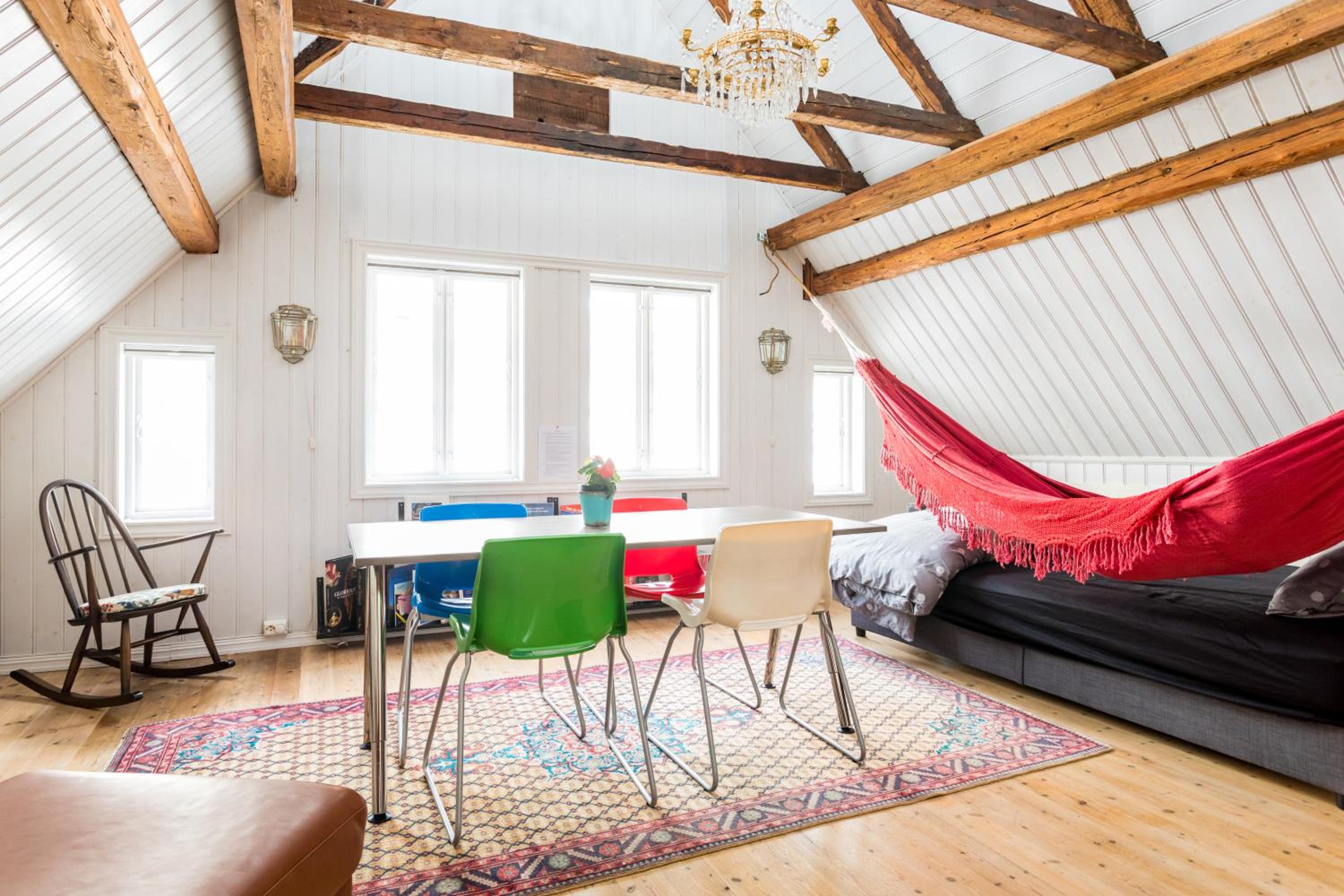 One-Bedroom Apartment - Photo 15