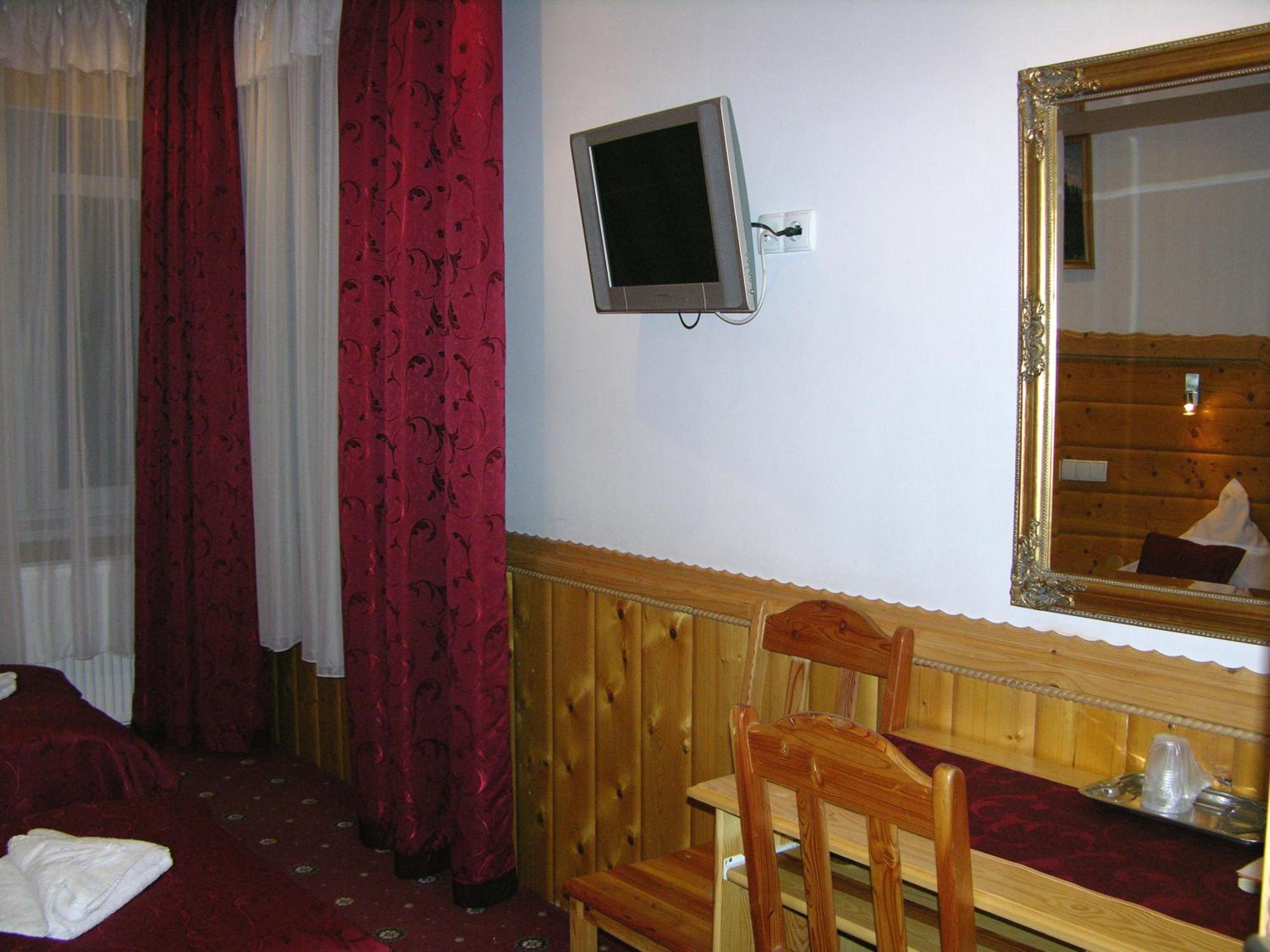 Double Room - Photo 5