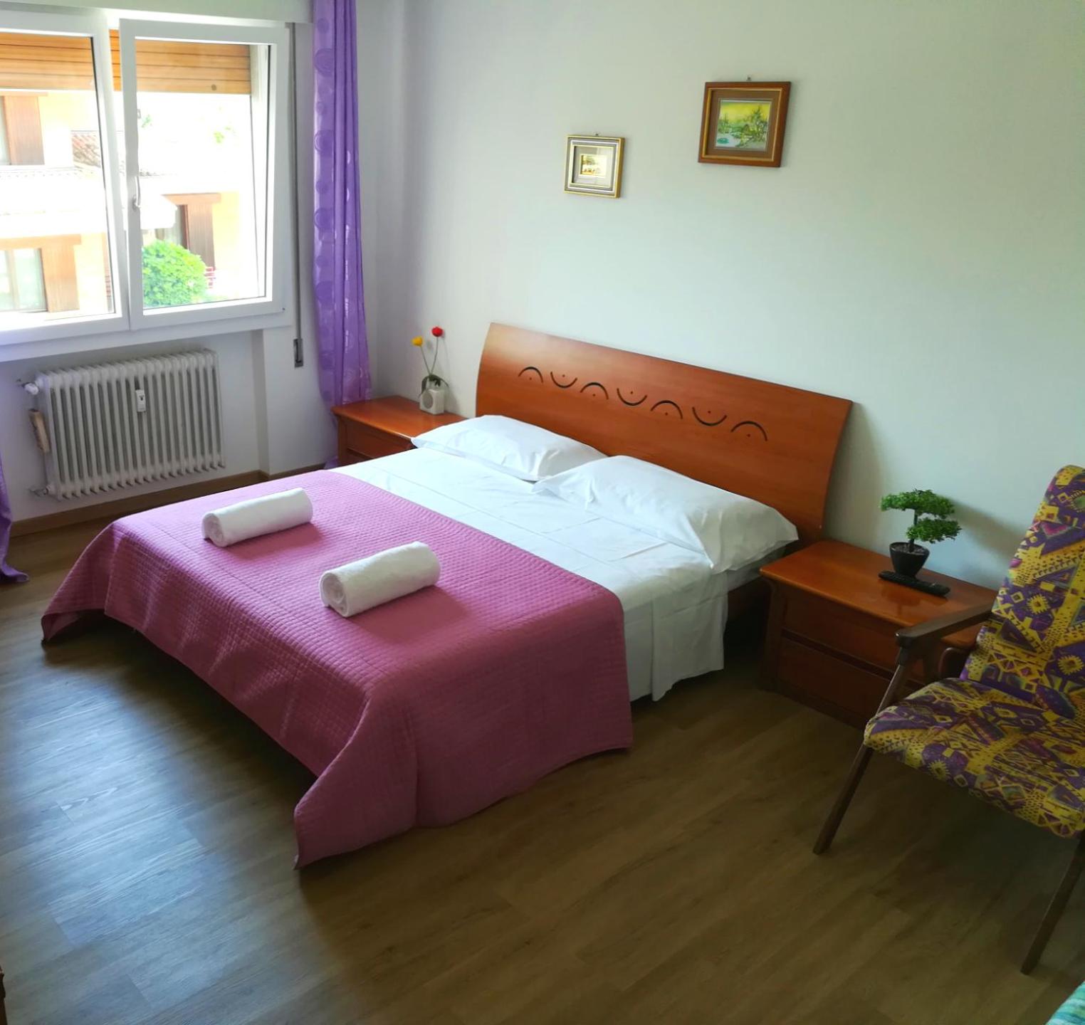 Double Room with Shared Bathroom photo 1