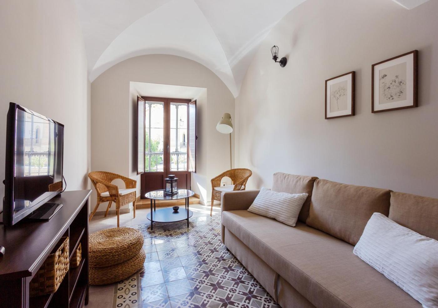 Apartamento con Balcón
