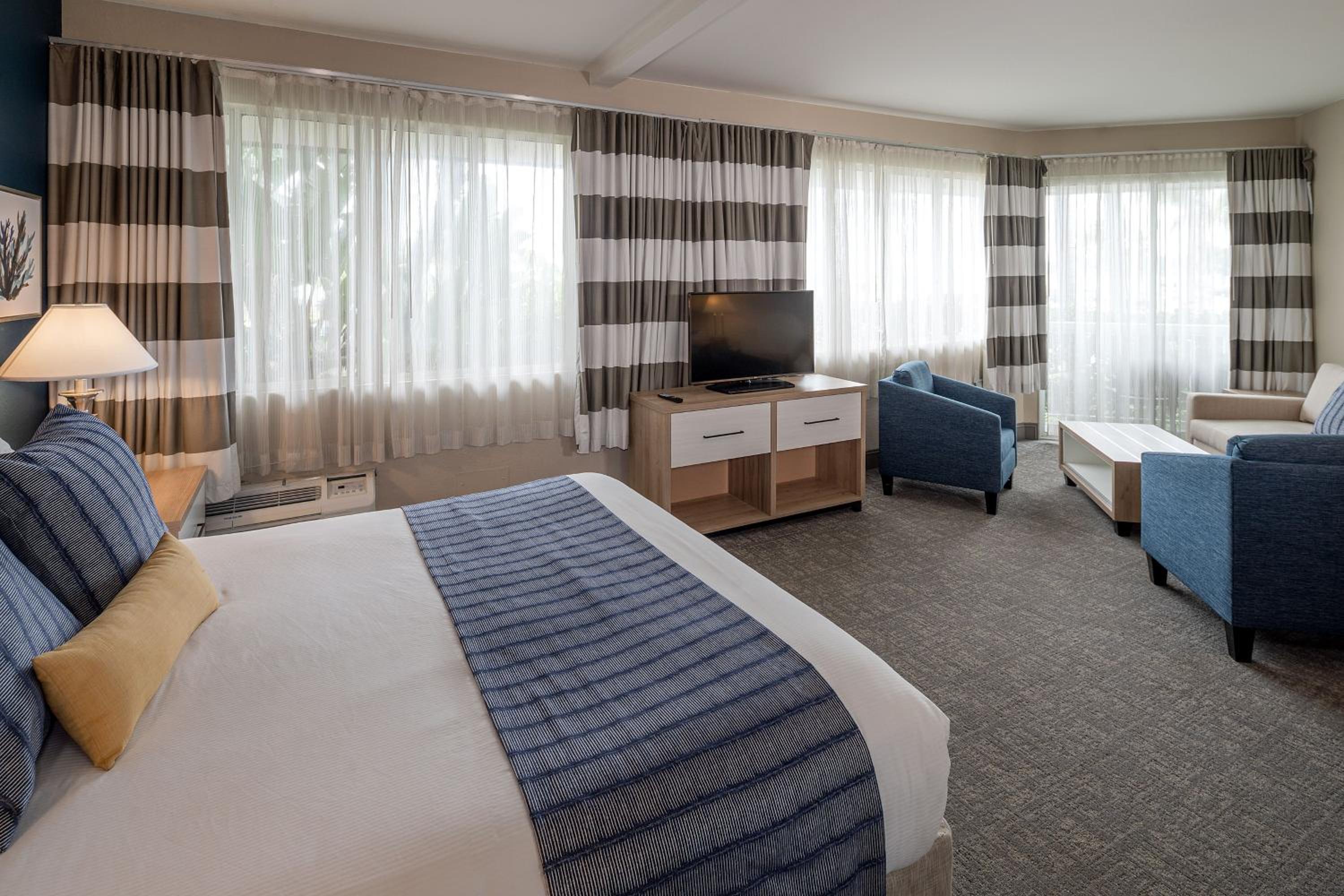 Partial View Executive Suite - Photo 1