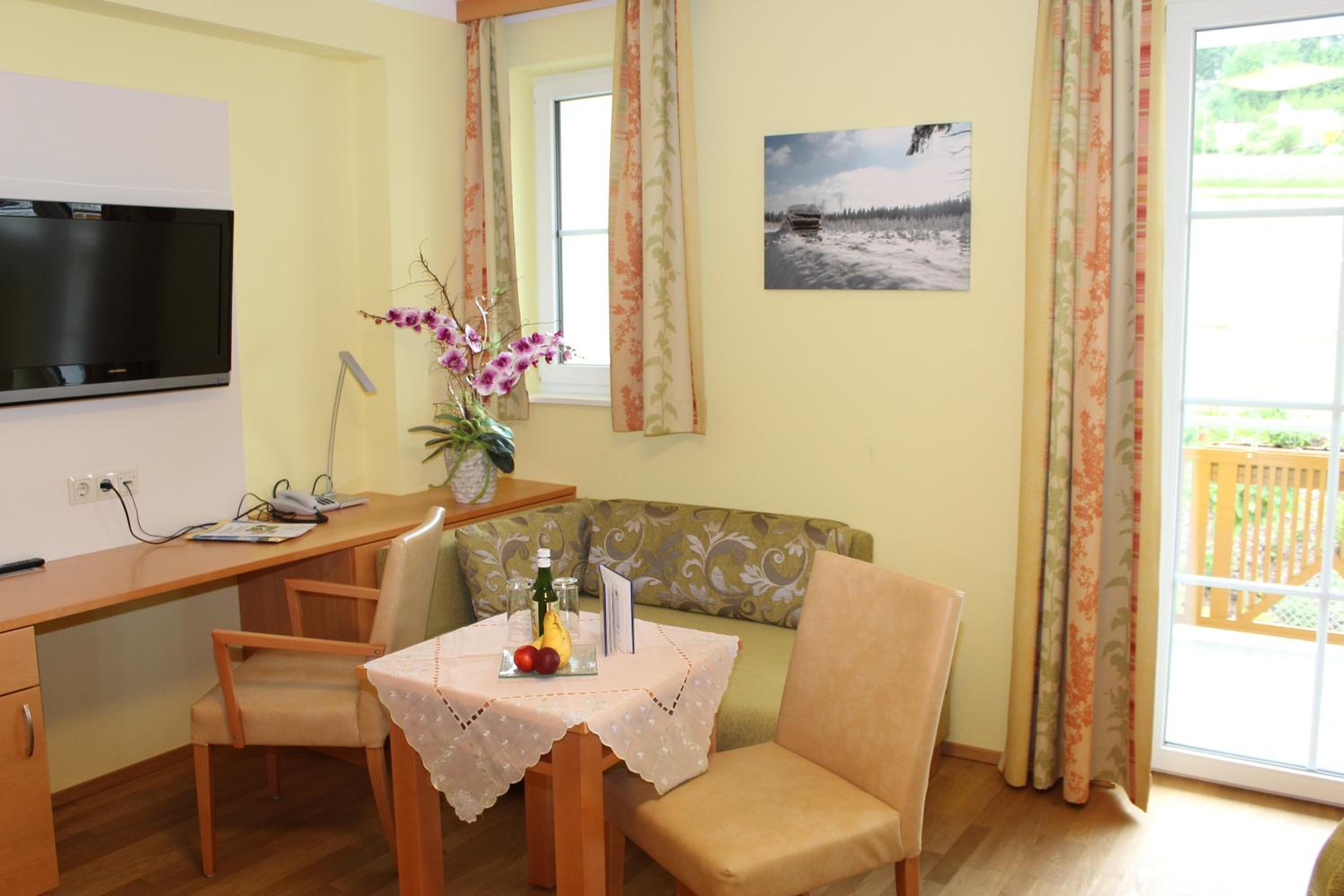Junior Suite with Balcony photo 3