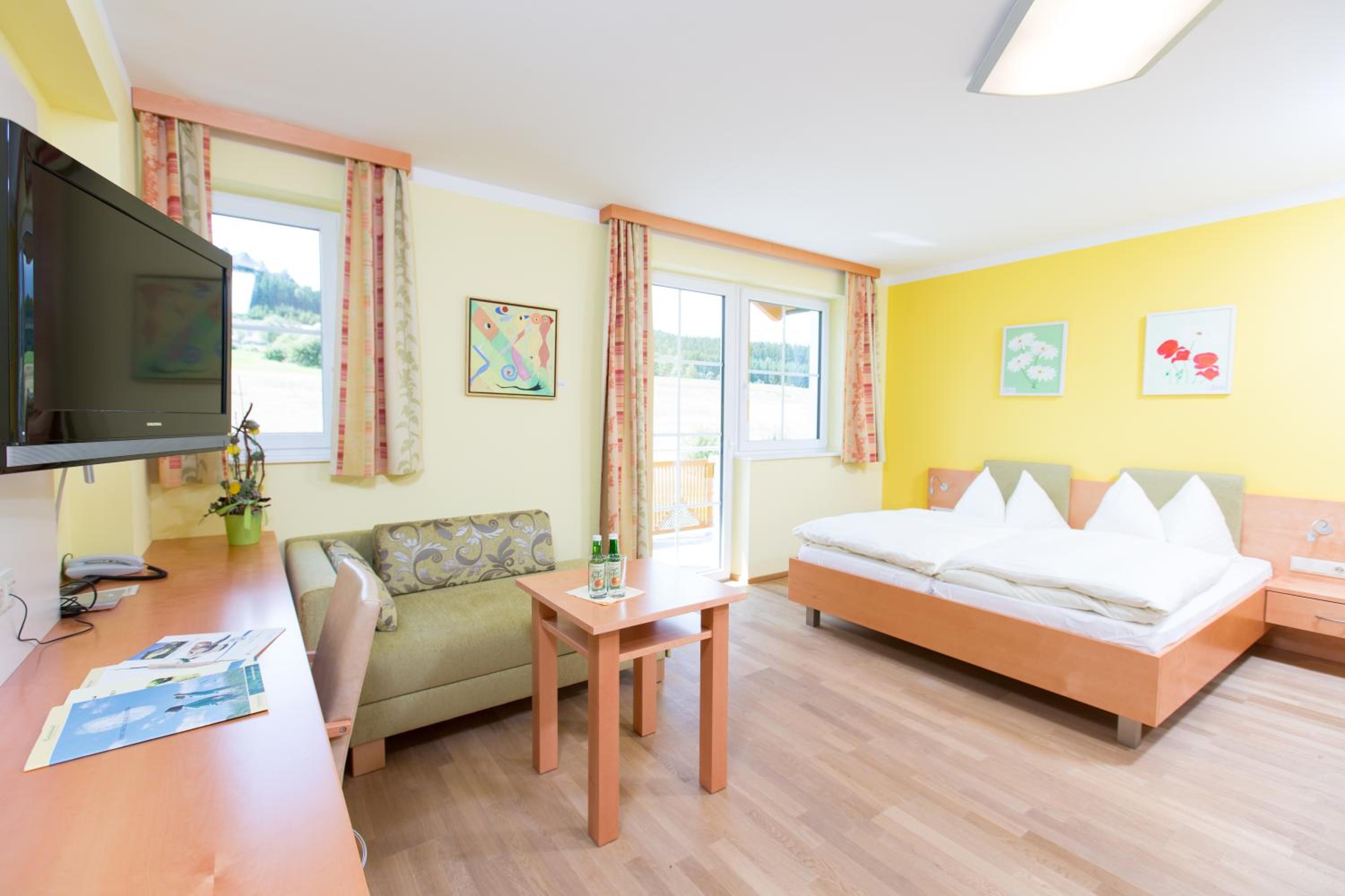 Junior Suite with Balcony photo 2
