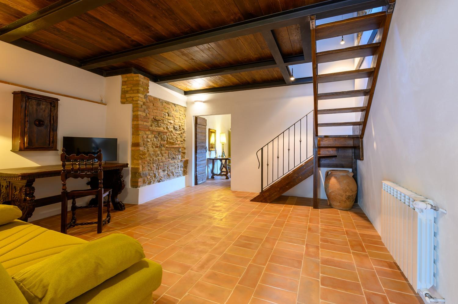 Two-Bedroom Apartment - Photo 11