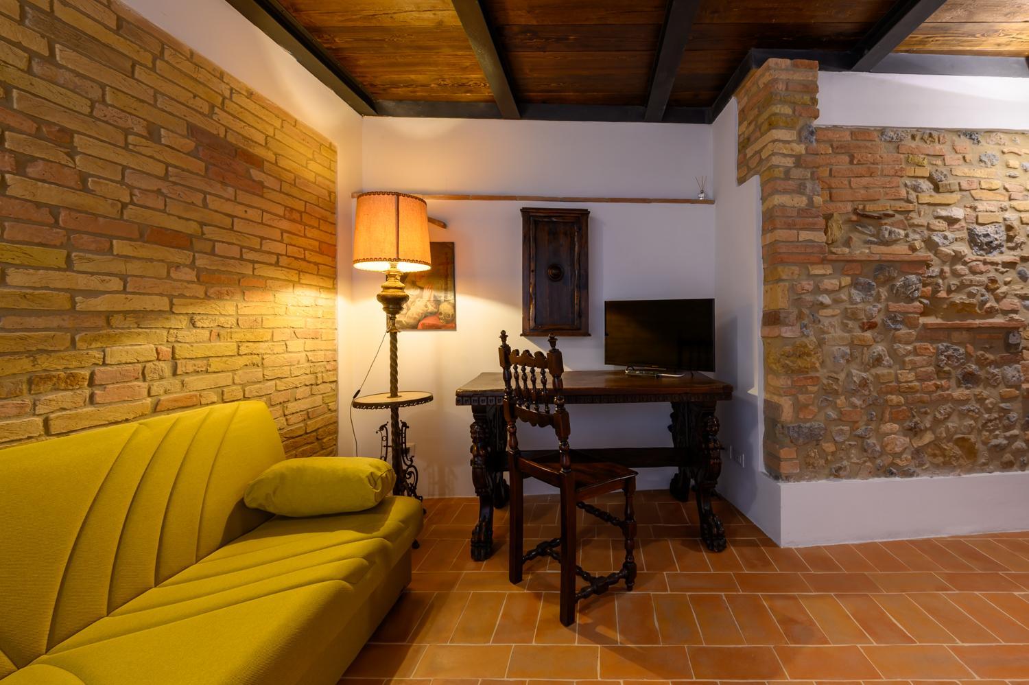 Two-Bedroom Apartment - Photo 12