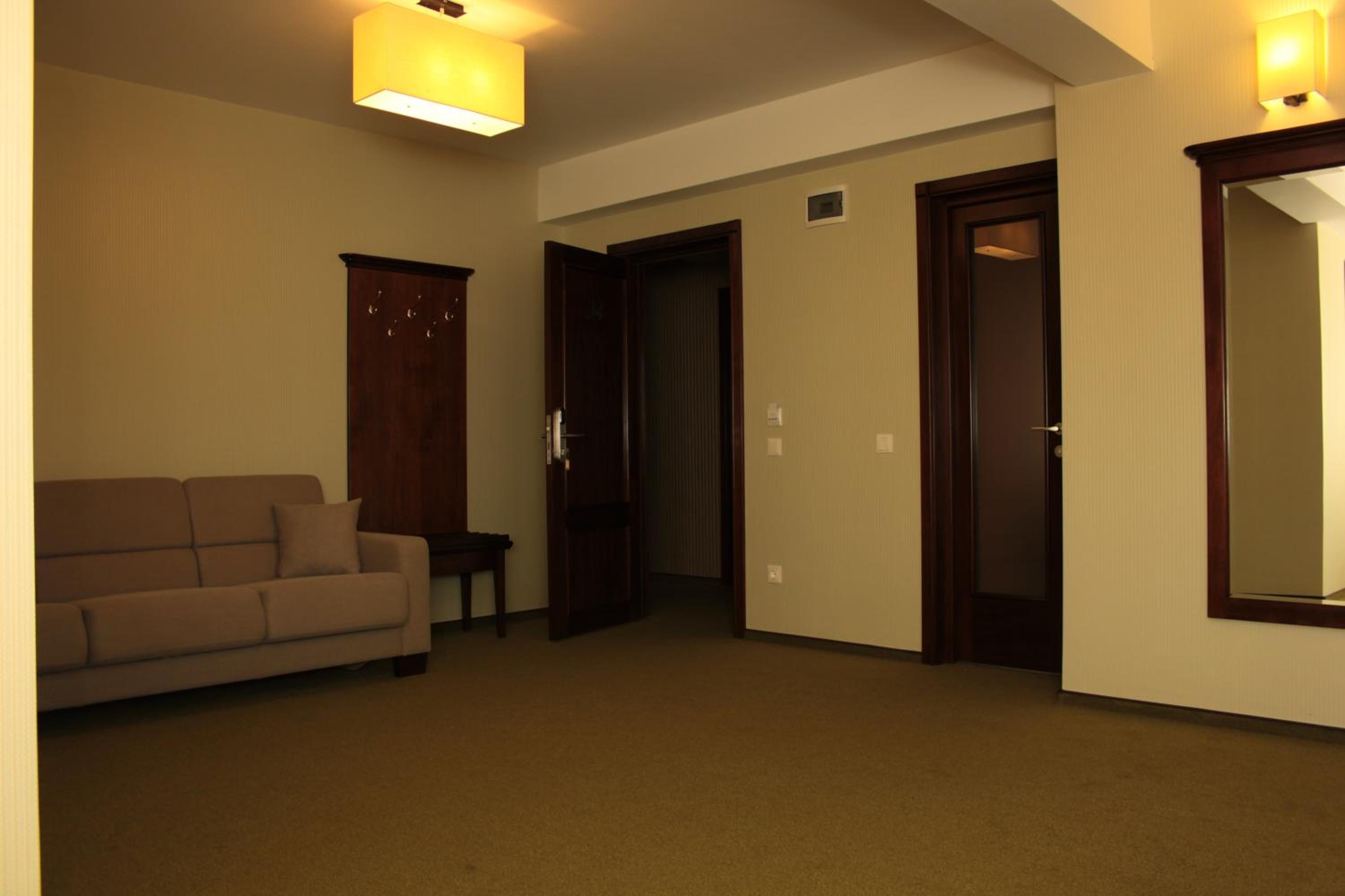 Premium One-Bedroom Suite photo 1