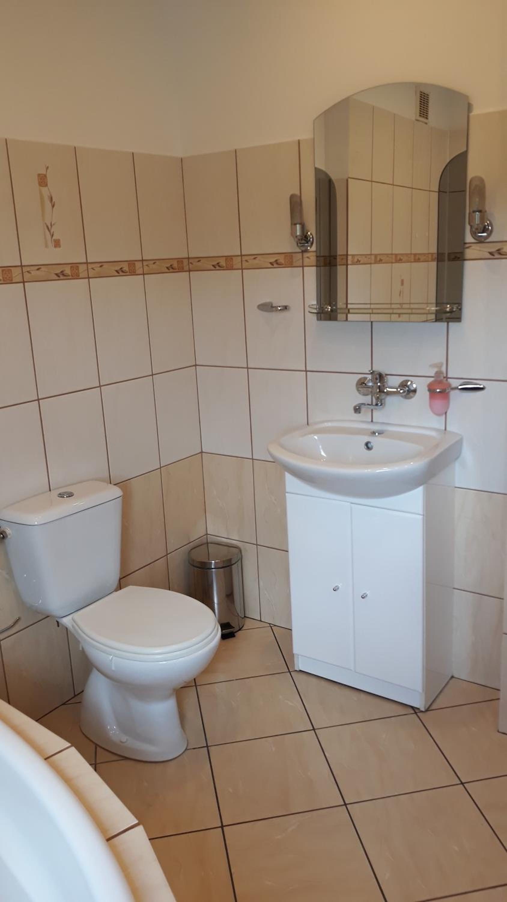 Double Room with Shared Bathroom photo 2