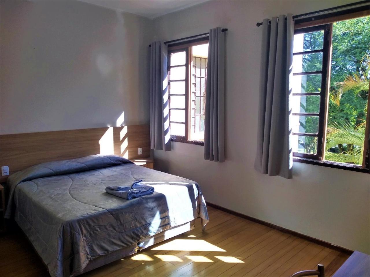 Standard Double Room - Photo 3