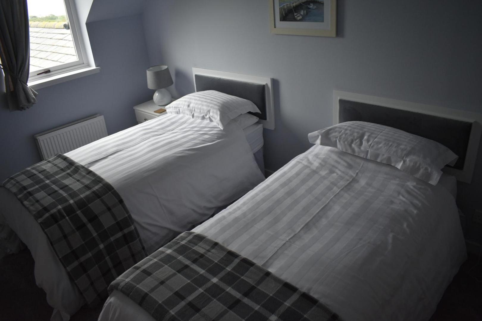 Standard Twin Room with Sea View photo 1