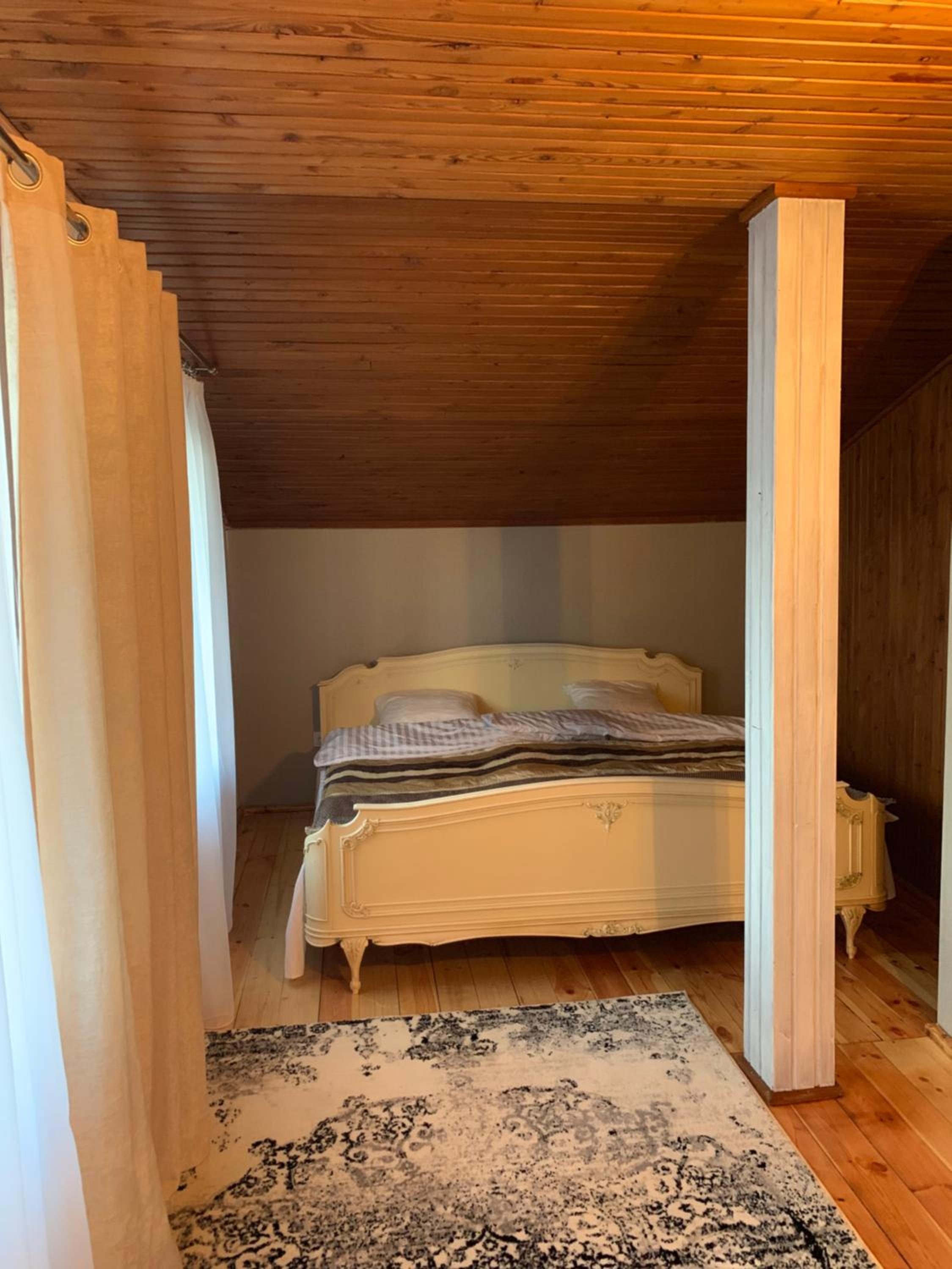 Four-Bedroom House photo 1
