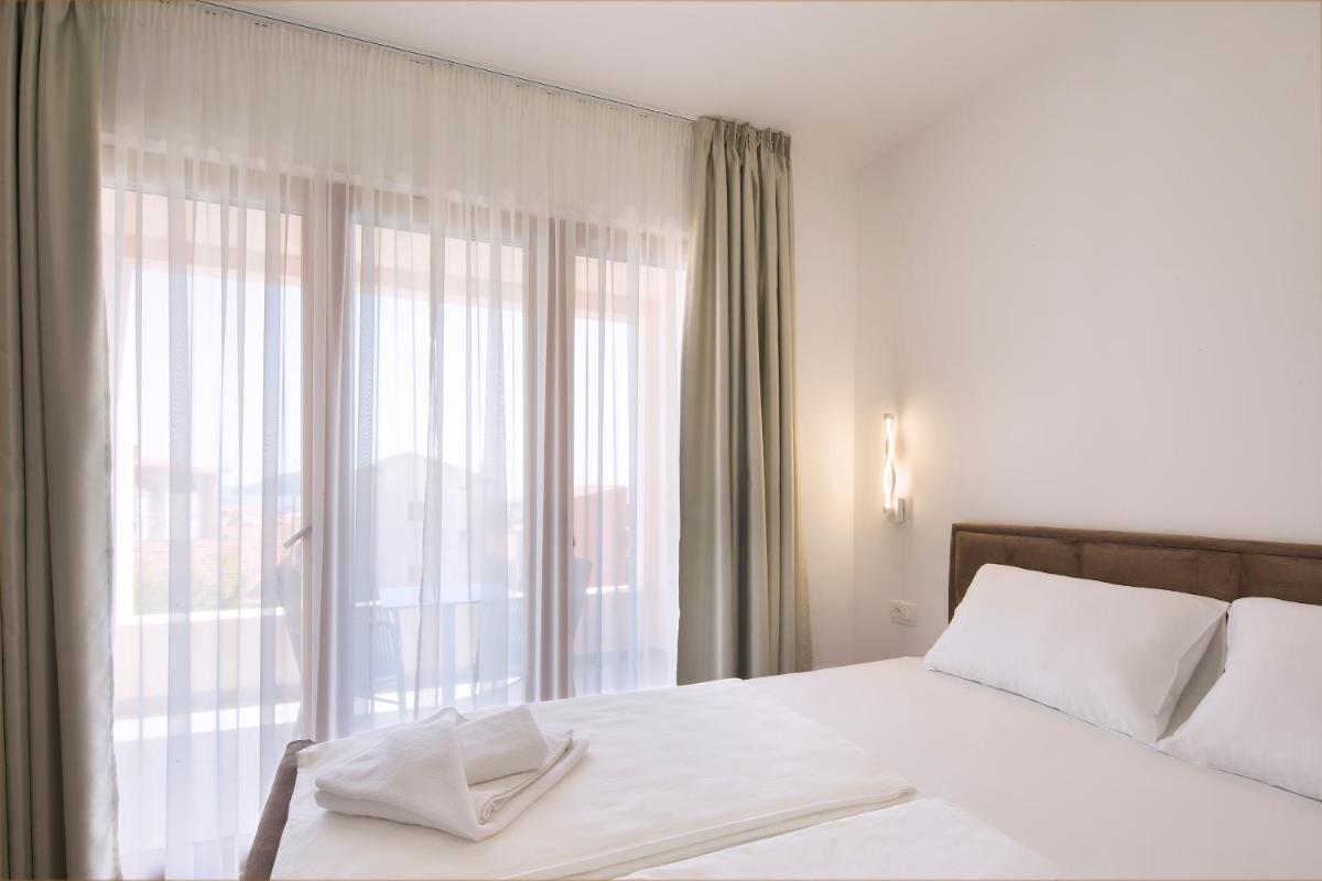 Apartment with Sea View photo 1