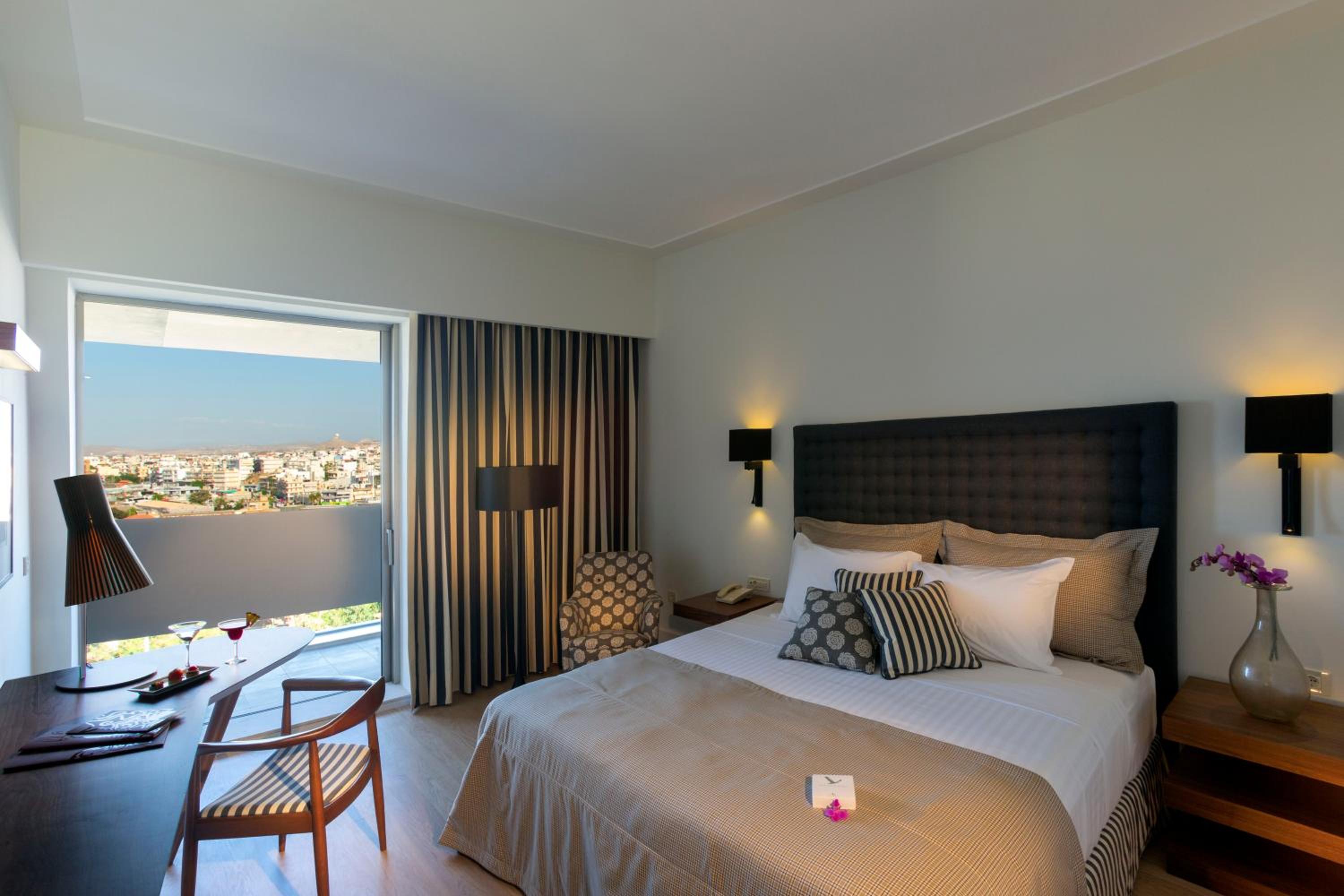 Business Room Urban View