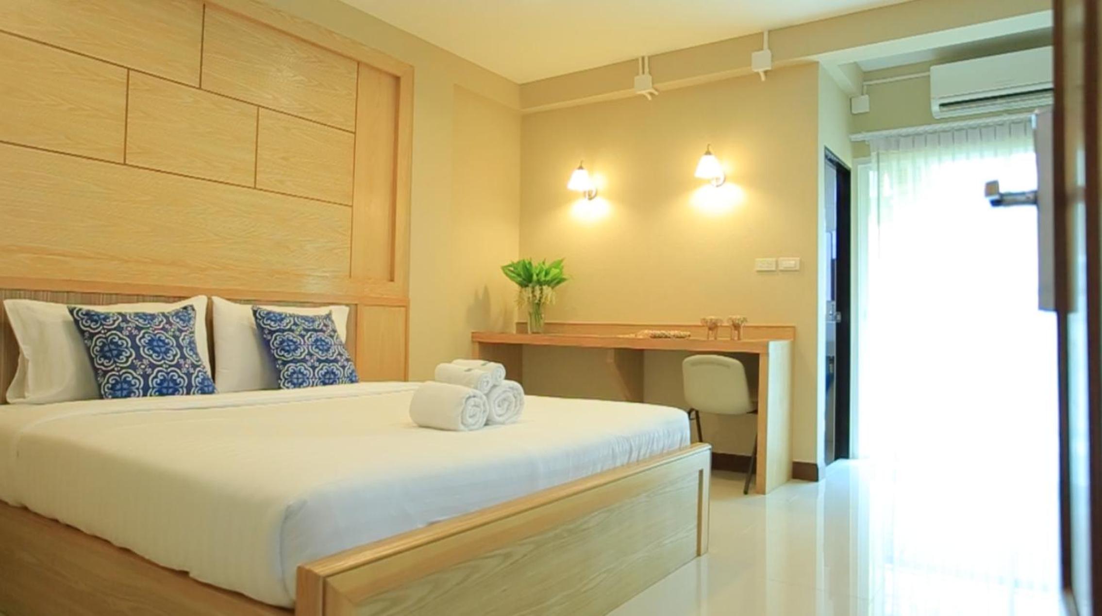 Deluxe King Room