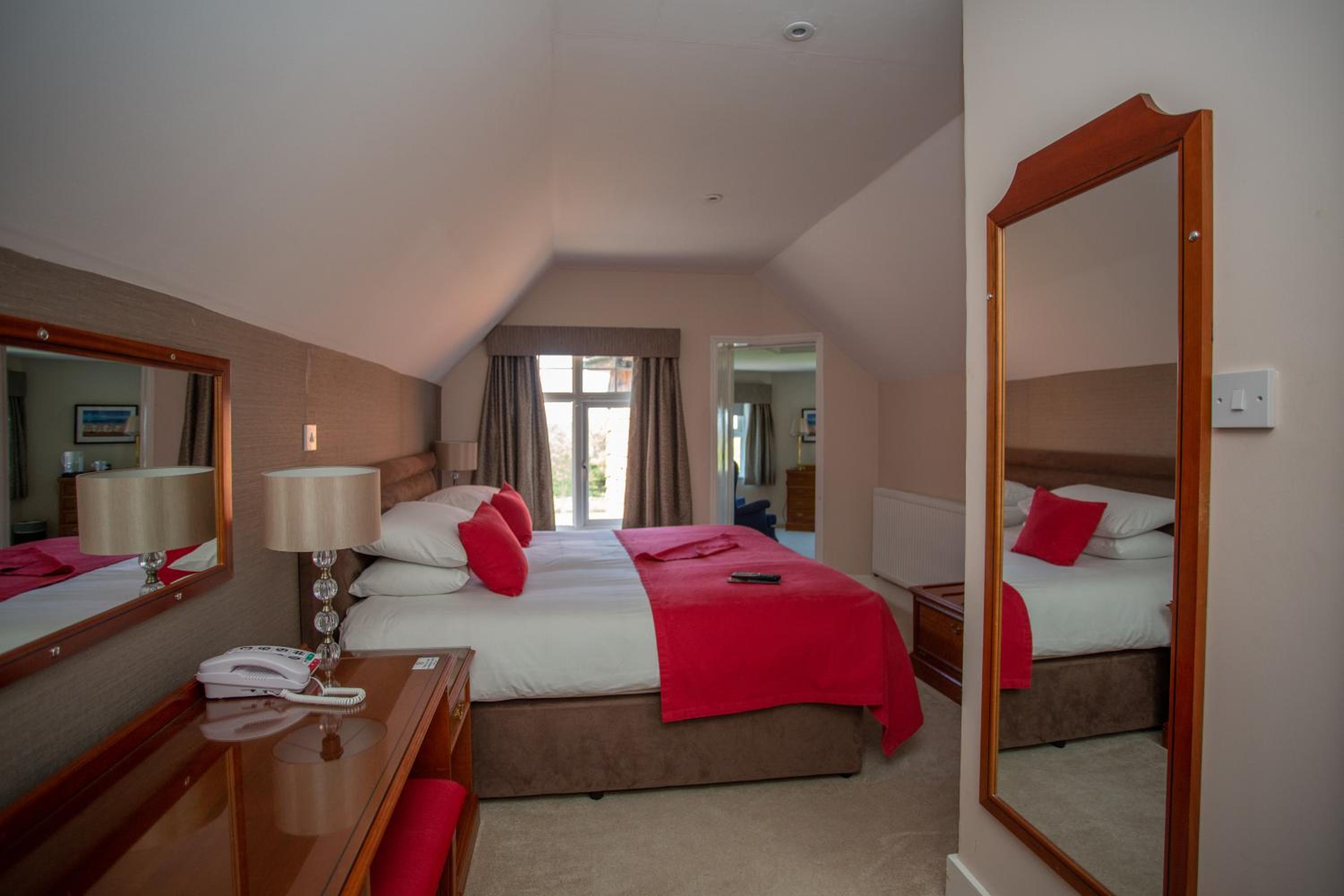Standard Double Room - Photo 2