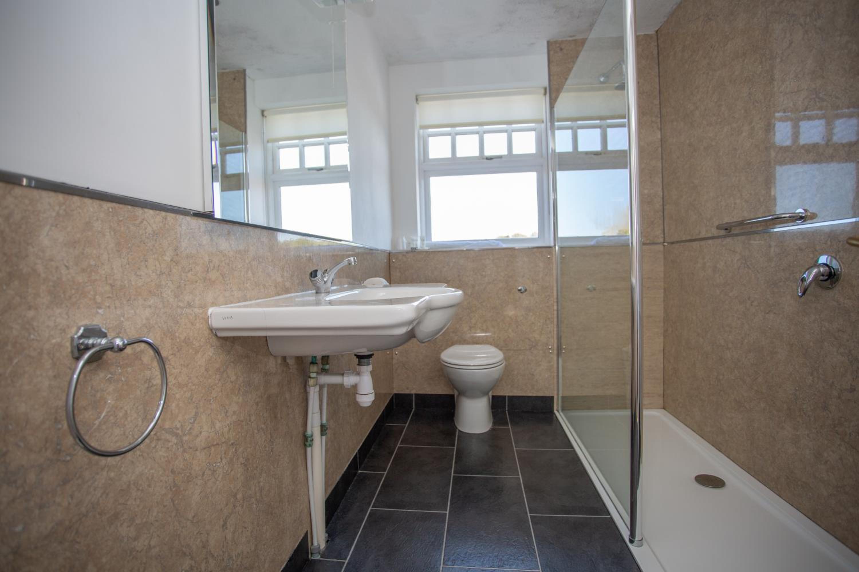 Standard Double Room - Photo 5