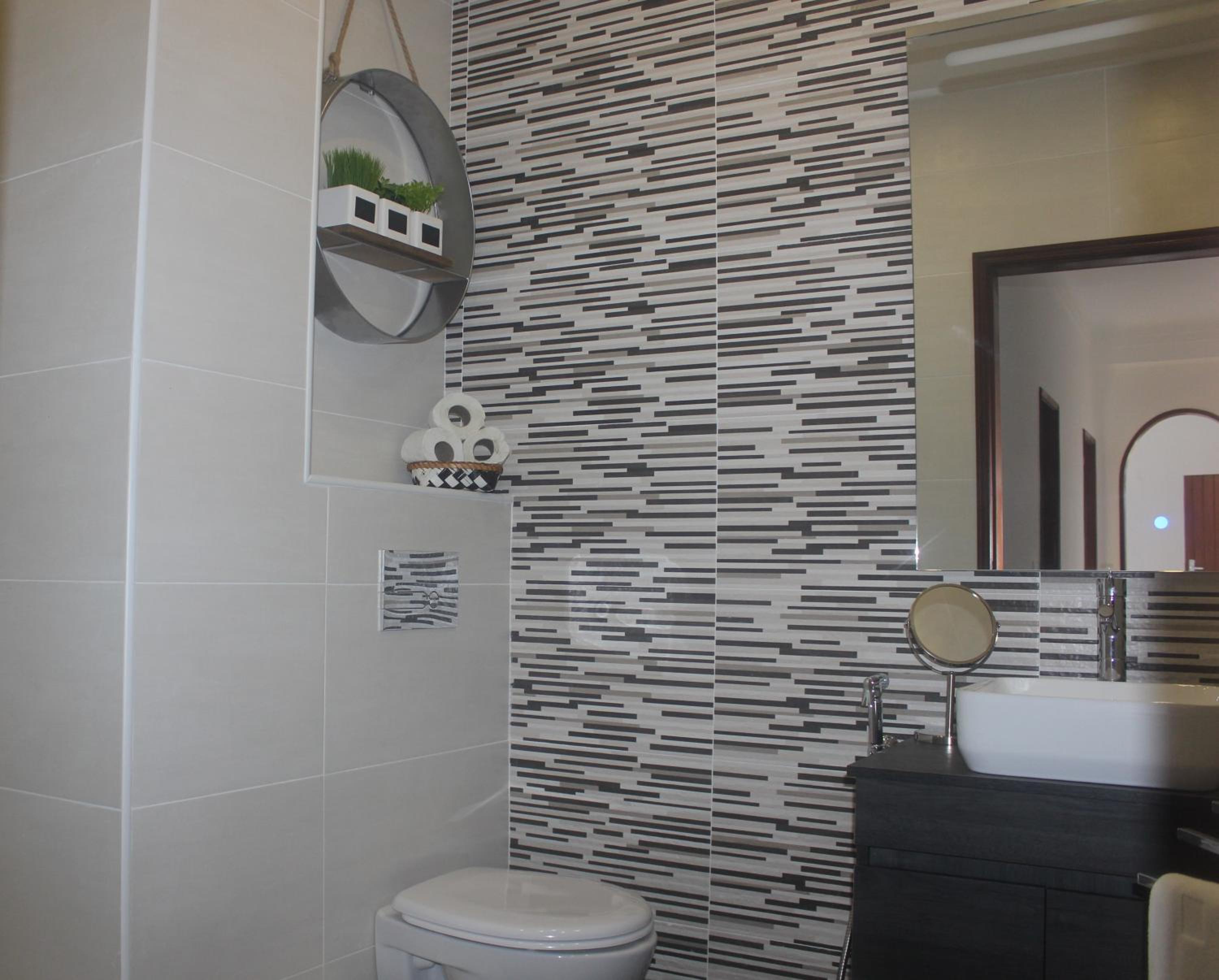 Two-Bedroom Apartment - Photo 3