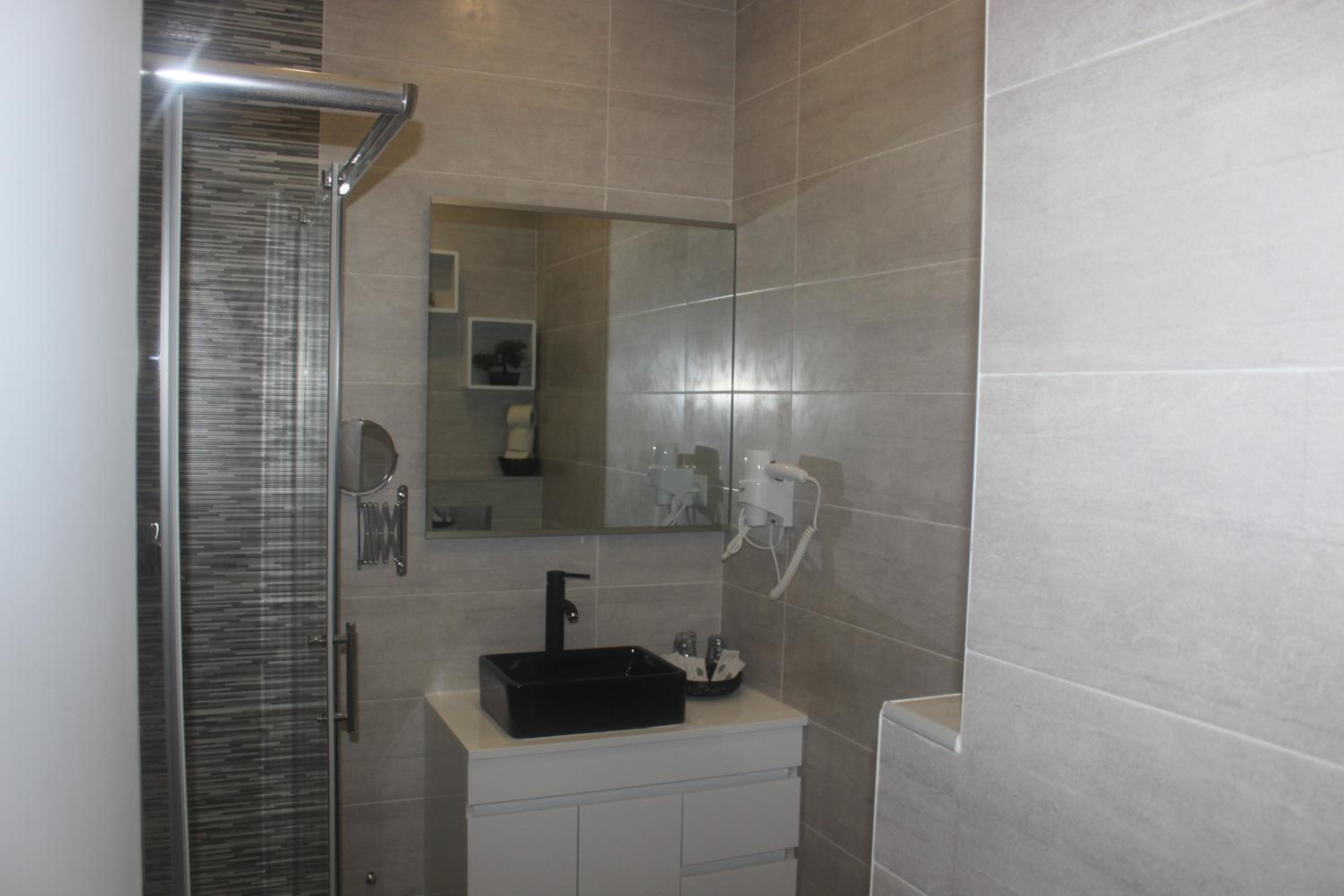 Two-Bedroom Apartment - Photo 7