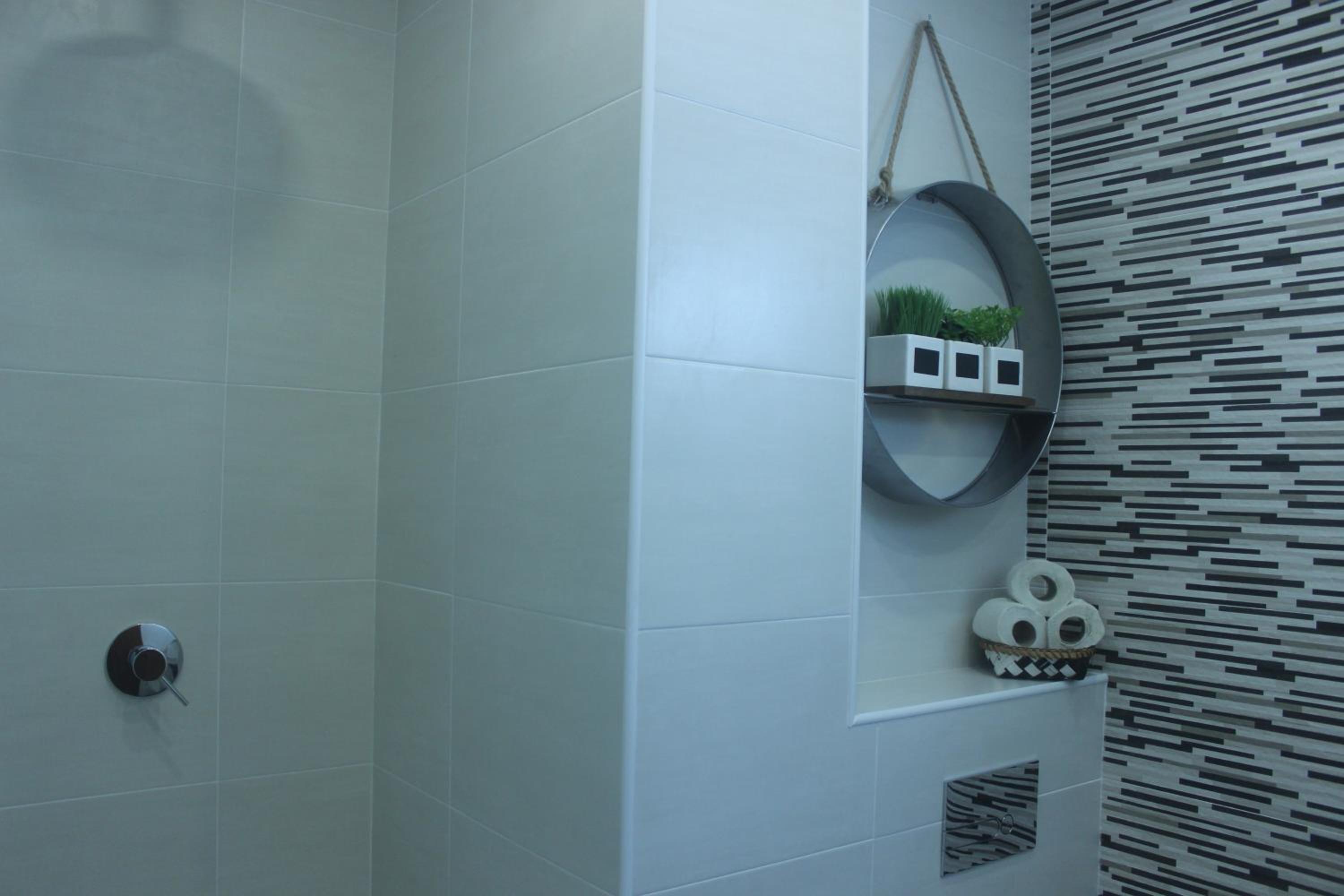 Two-Bedroom Apartment - Photo 9