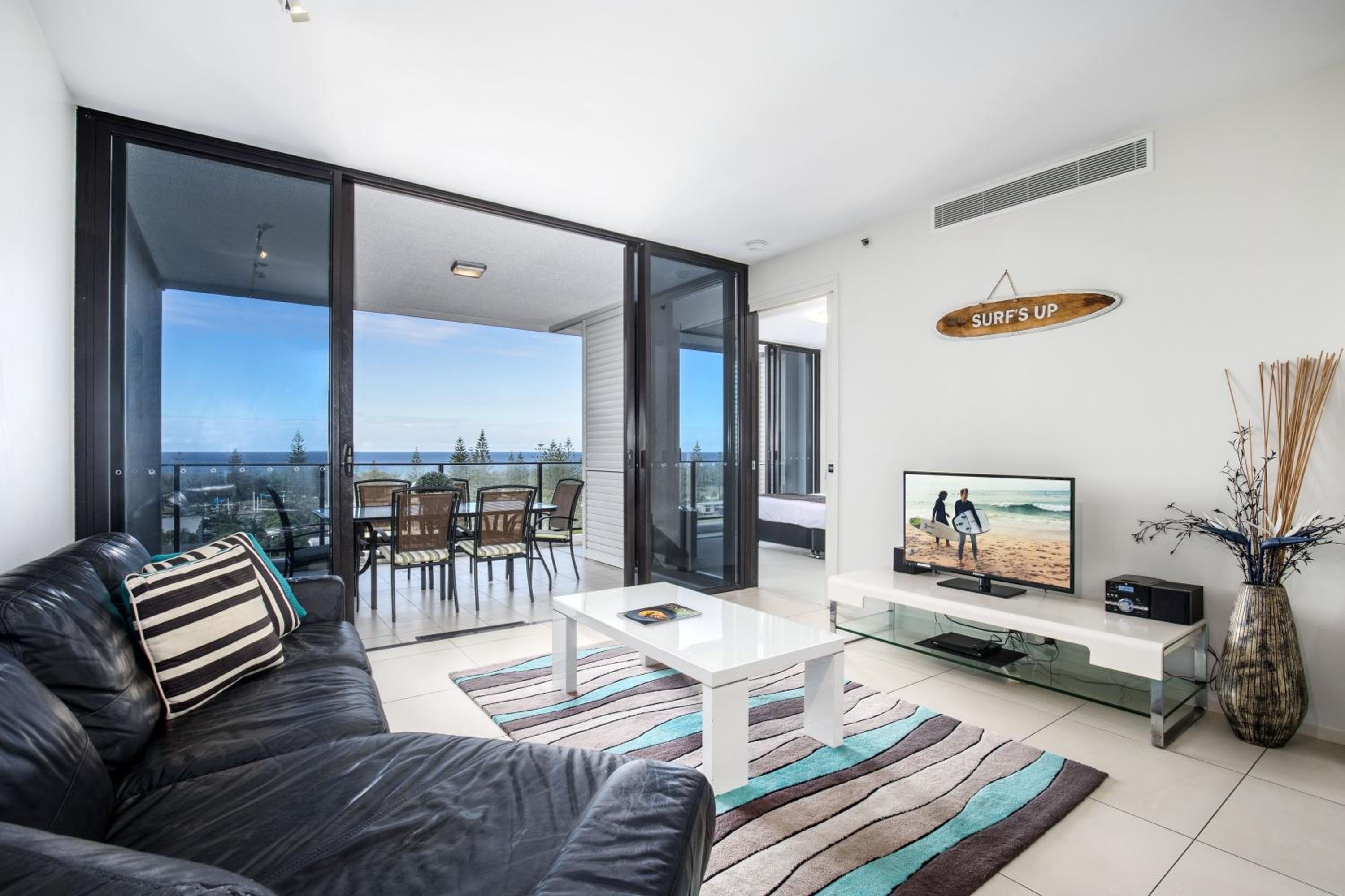 One-Bedroom Apartment with Garden View - Photo 13