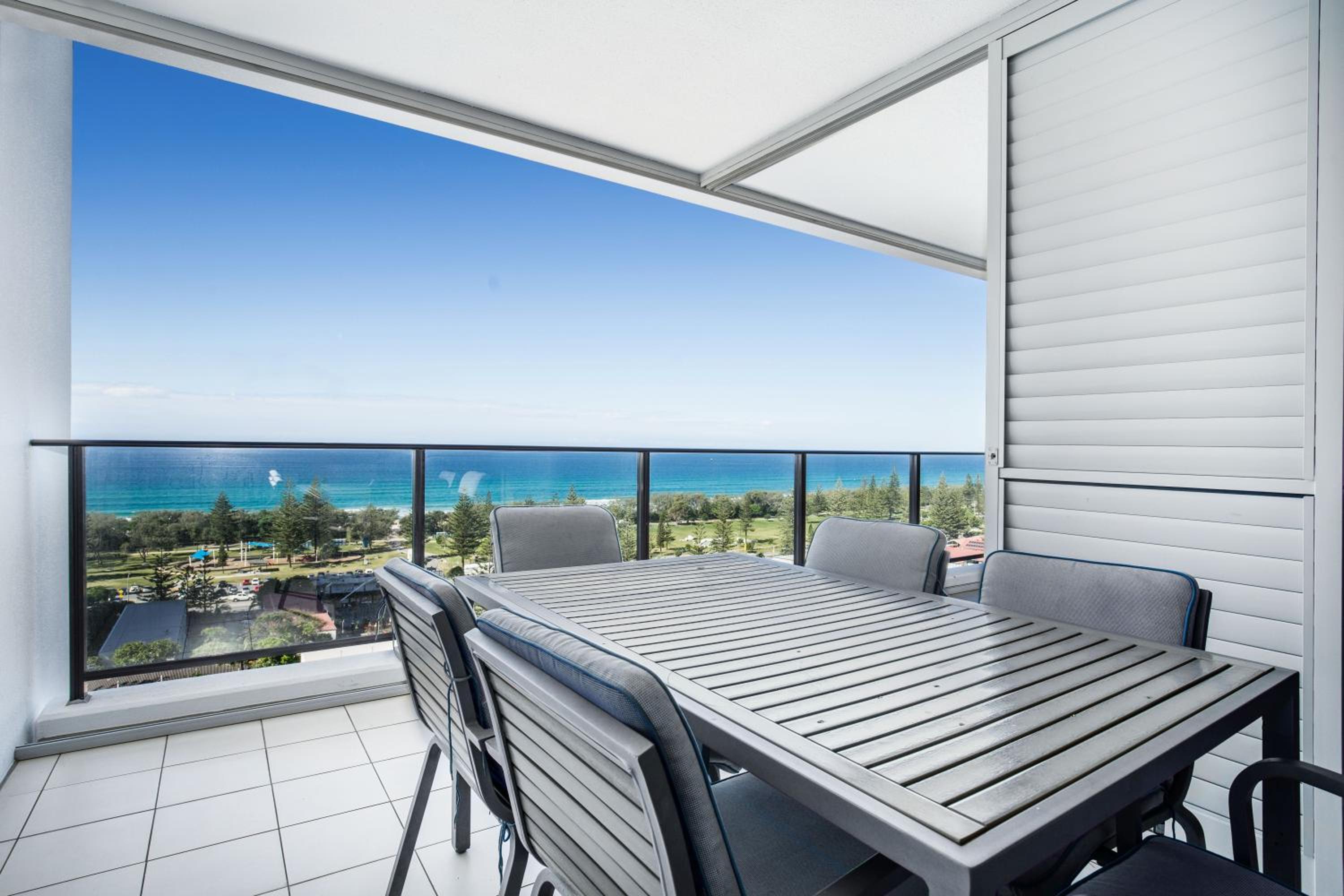 2 Bedroom Ocean View - Photo 3