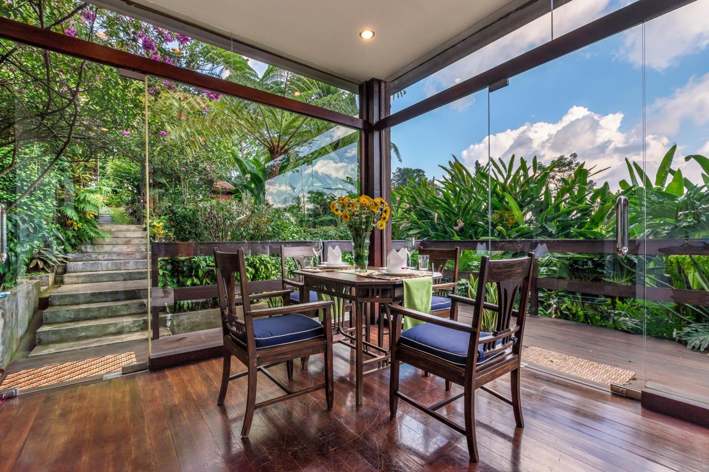Villa with Garden View - Photo 2