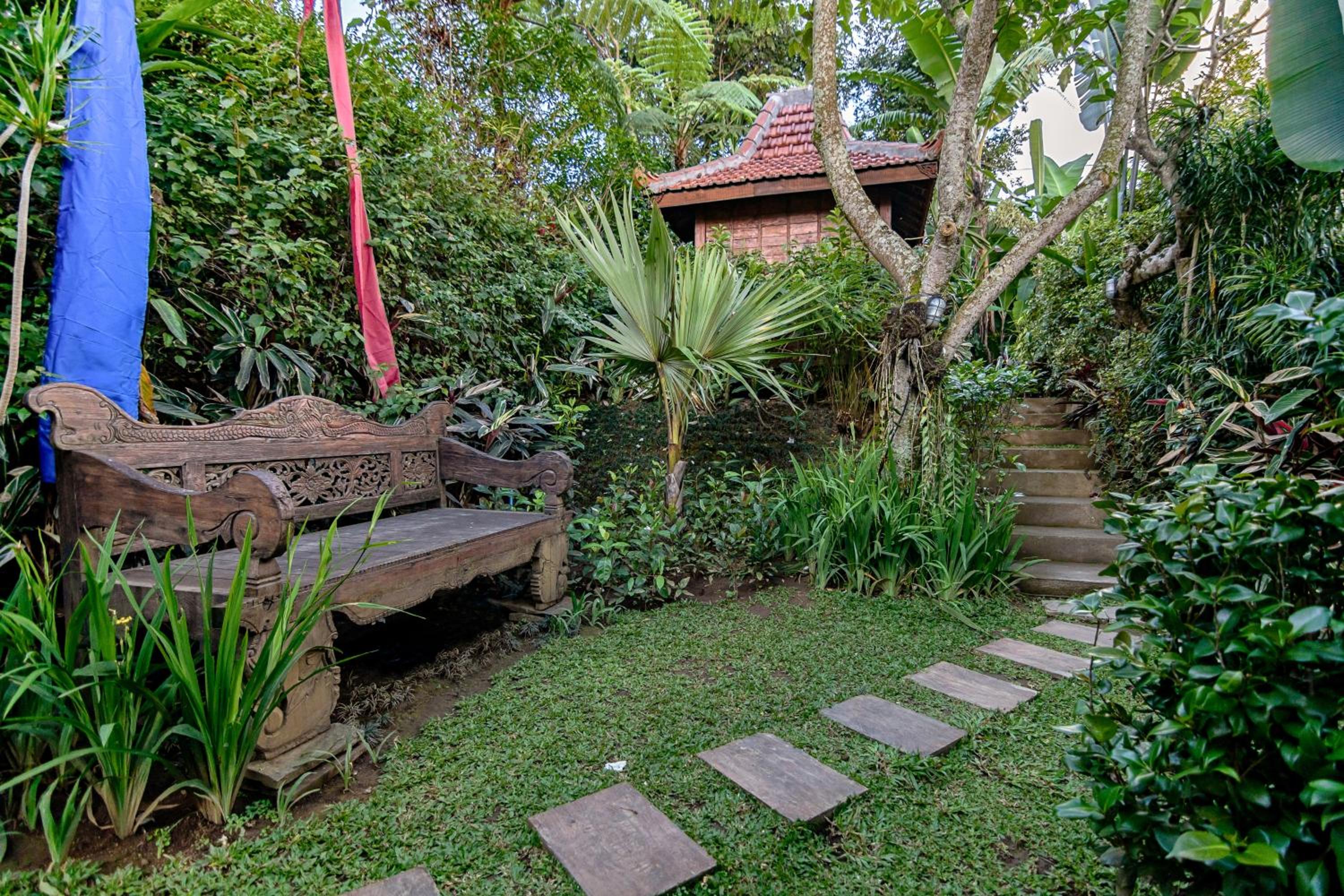 Villa with Garden View - Photo 4