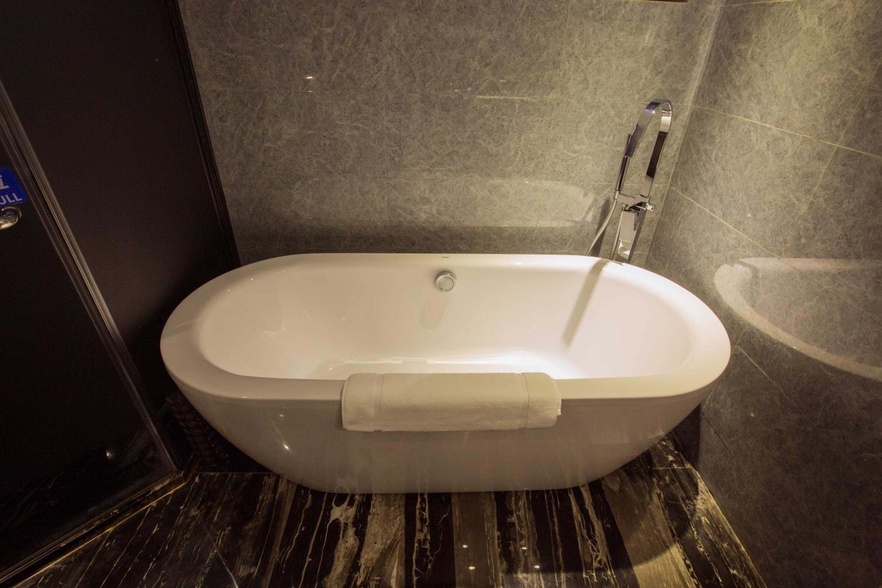 Deluxe Family Suite
