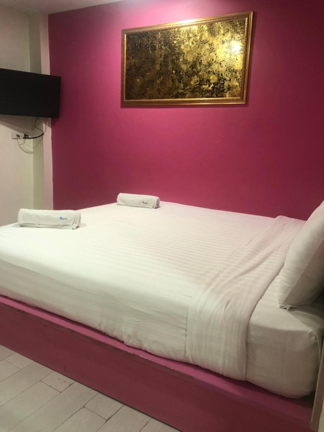 Budget Double Room photo 2