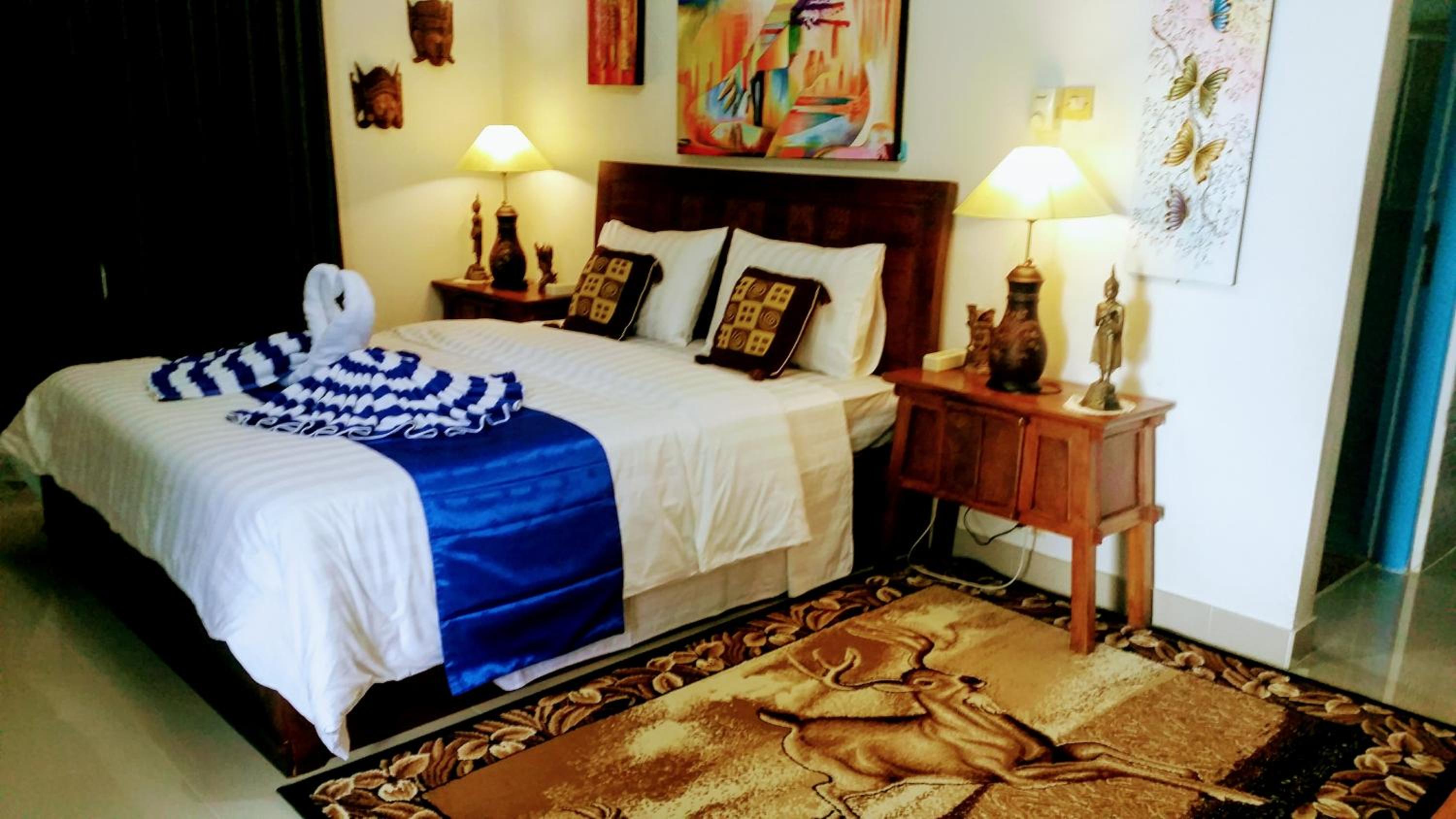 King Room with Pool View - Photo 1