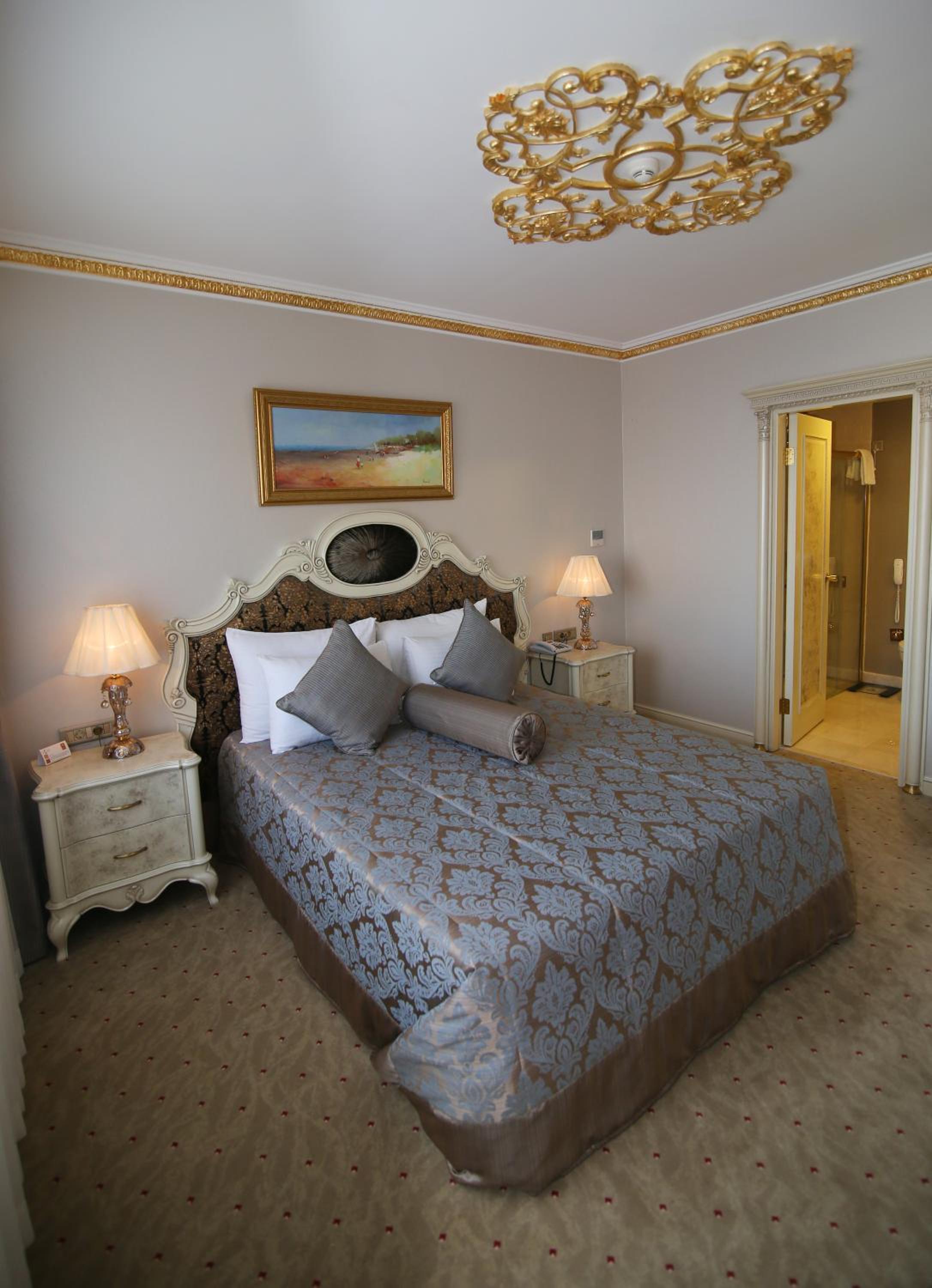 Presidential Suite