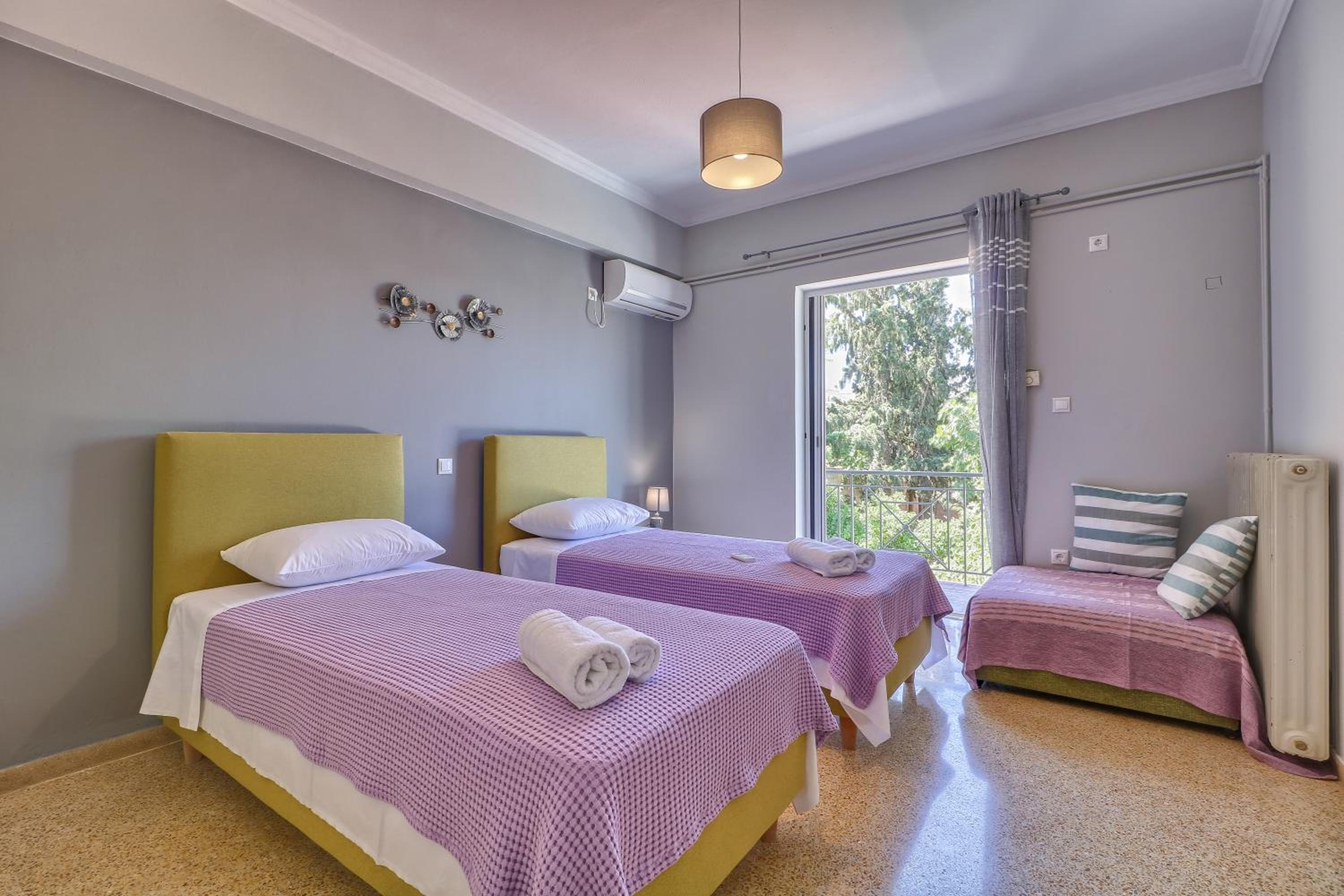 Apartamento con Balcón