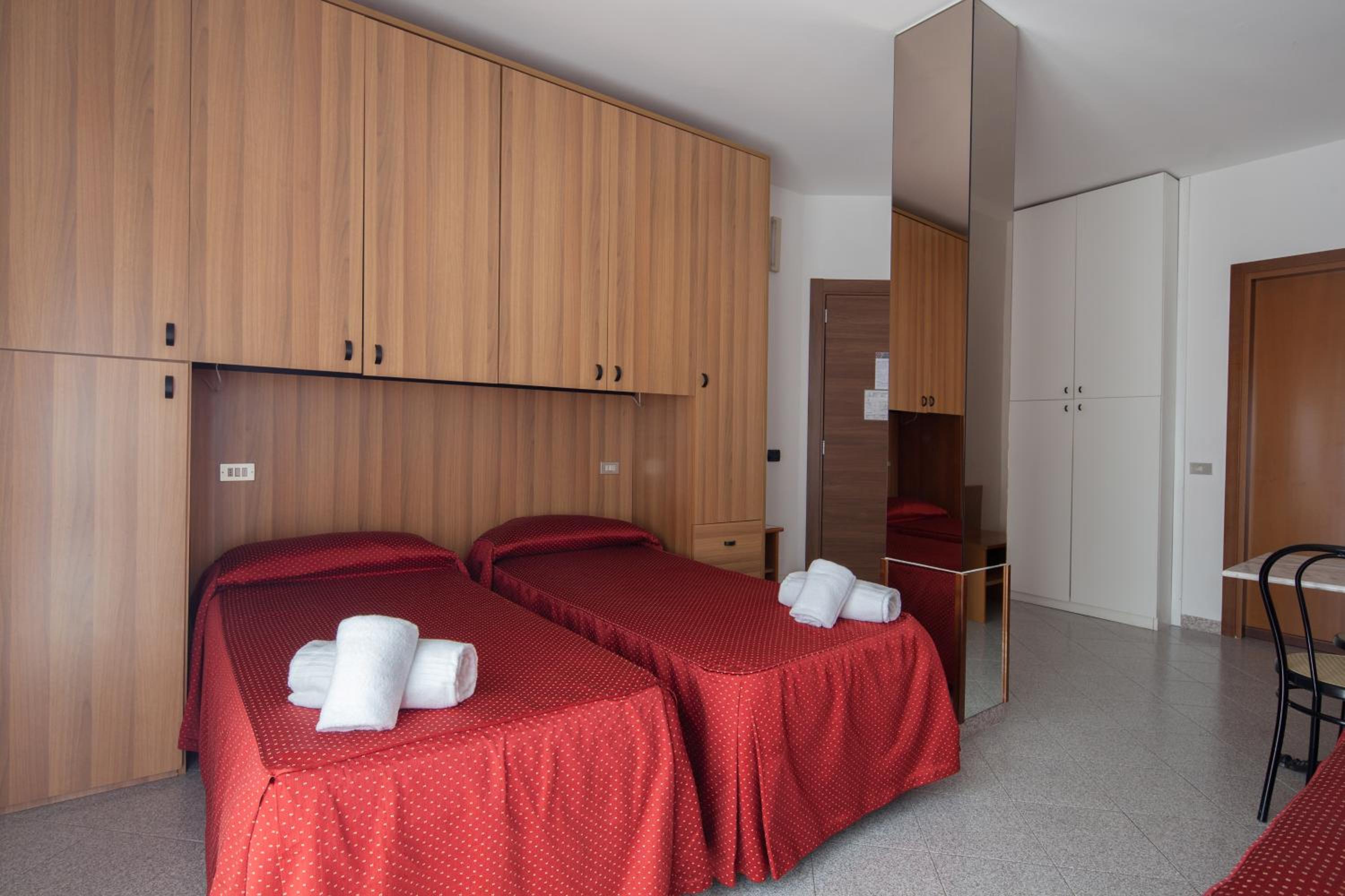 Triple Room - Photo 1