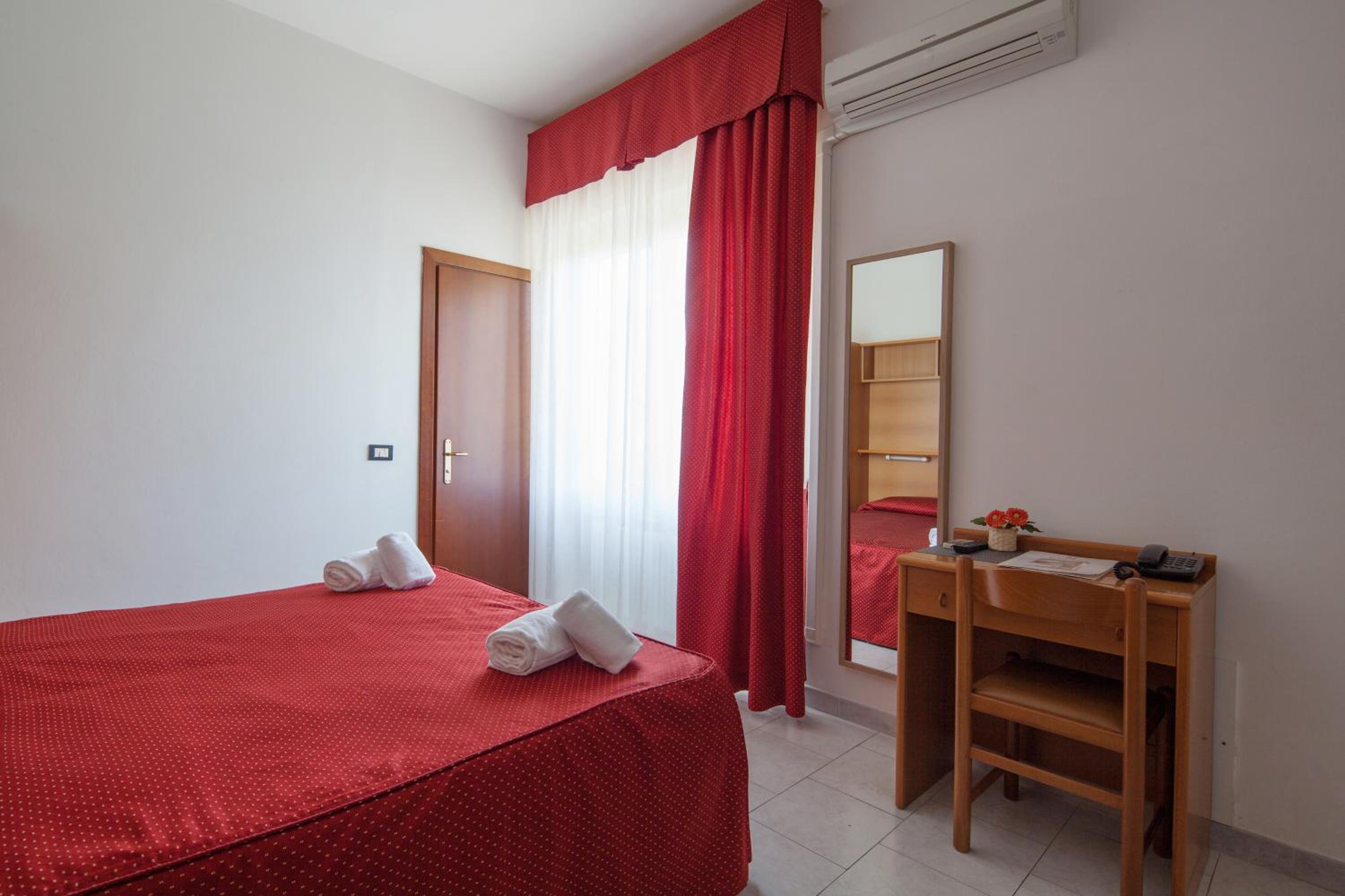 Economy Double or Twin Room - Photo 1