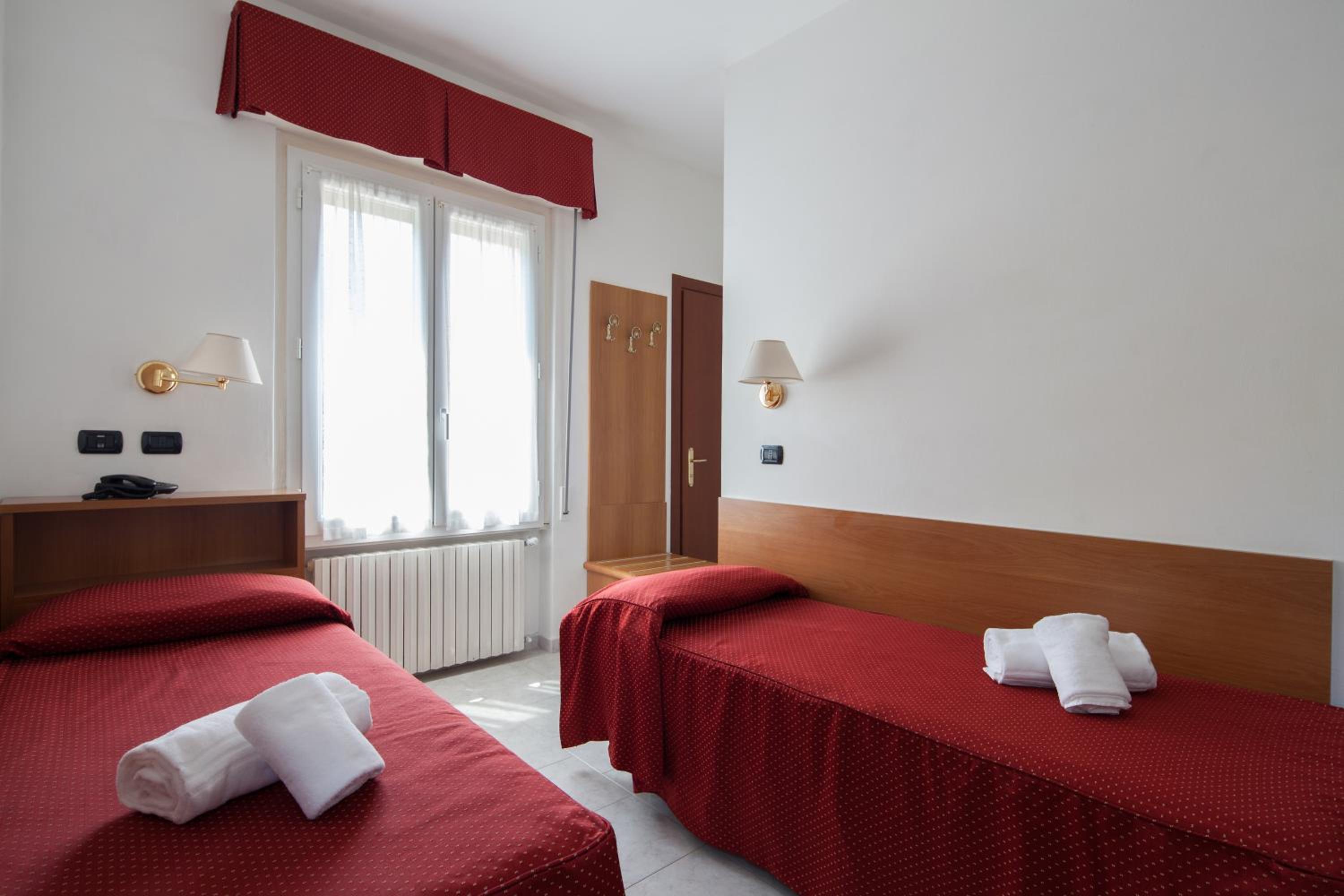 Economy Double or Twin Room - Photo 5