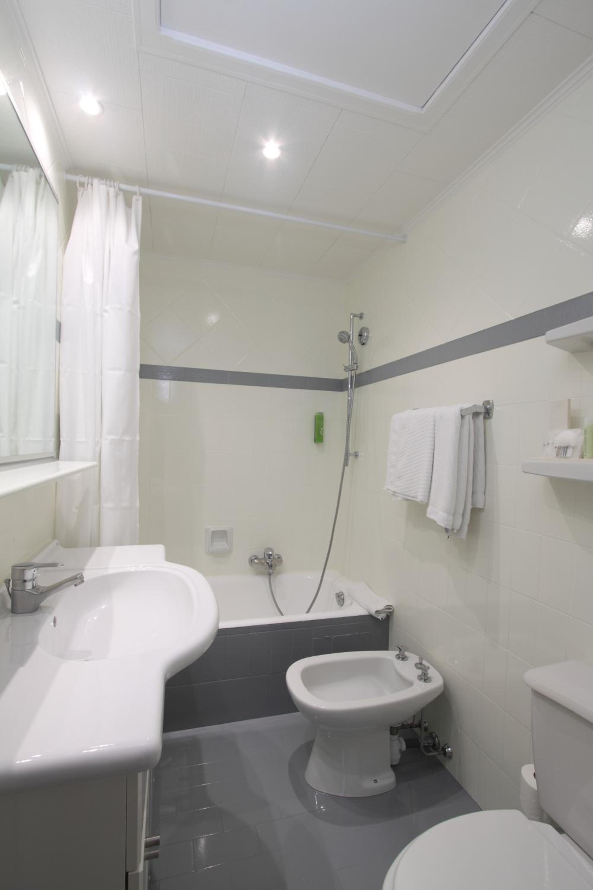 Superior Room - Photo 6