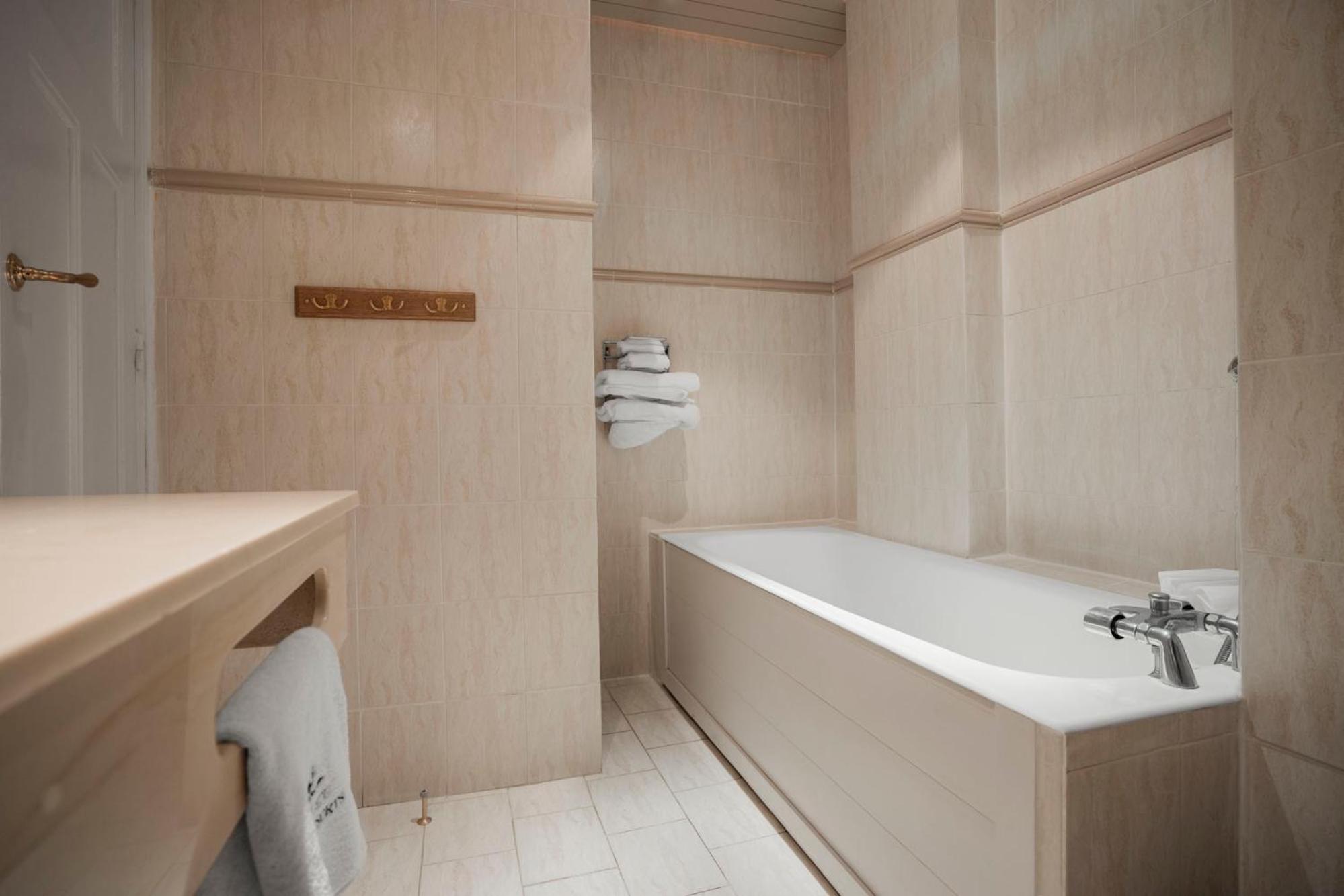 Double Room - Photo 3