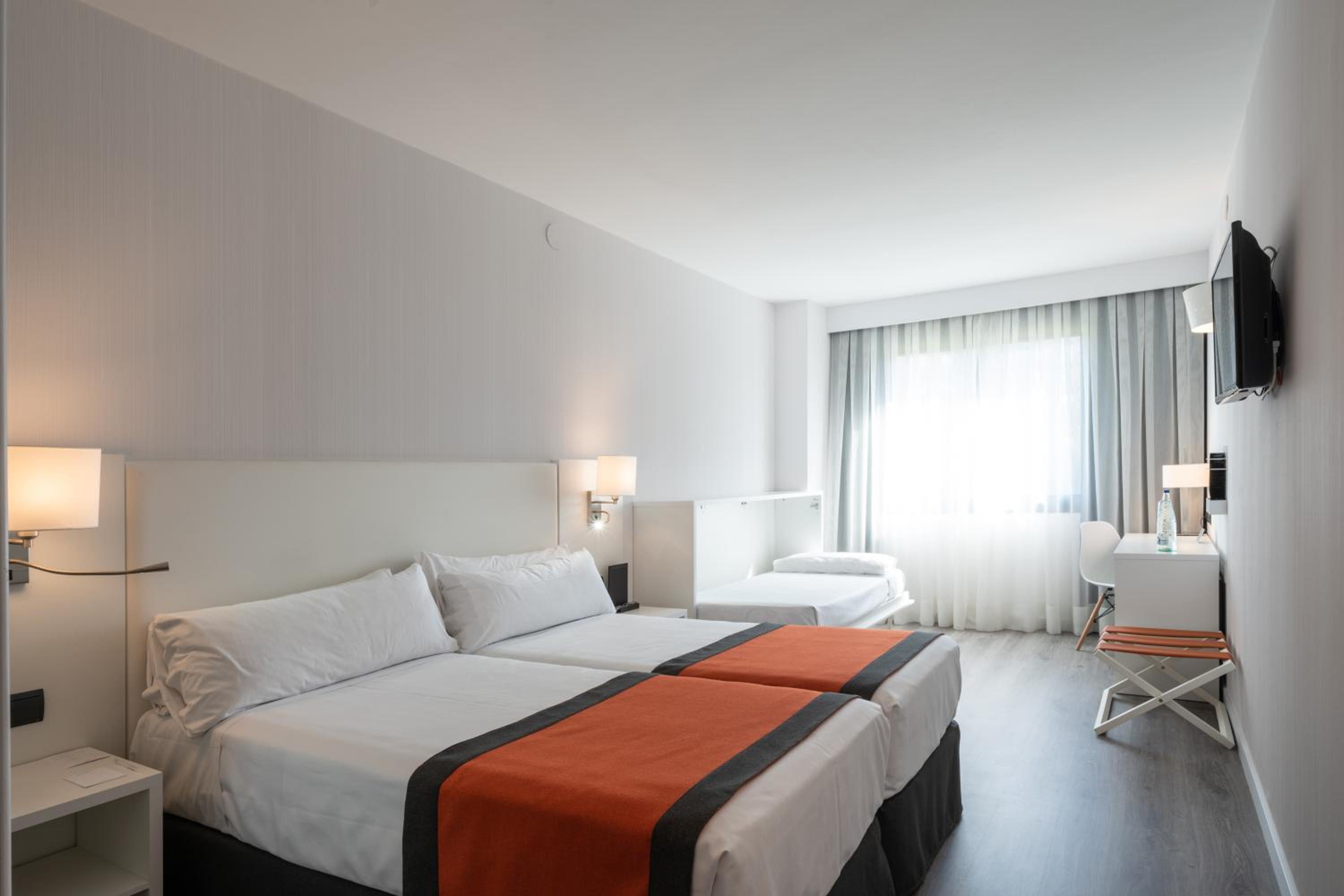 Triple Room - Photo 6