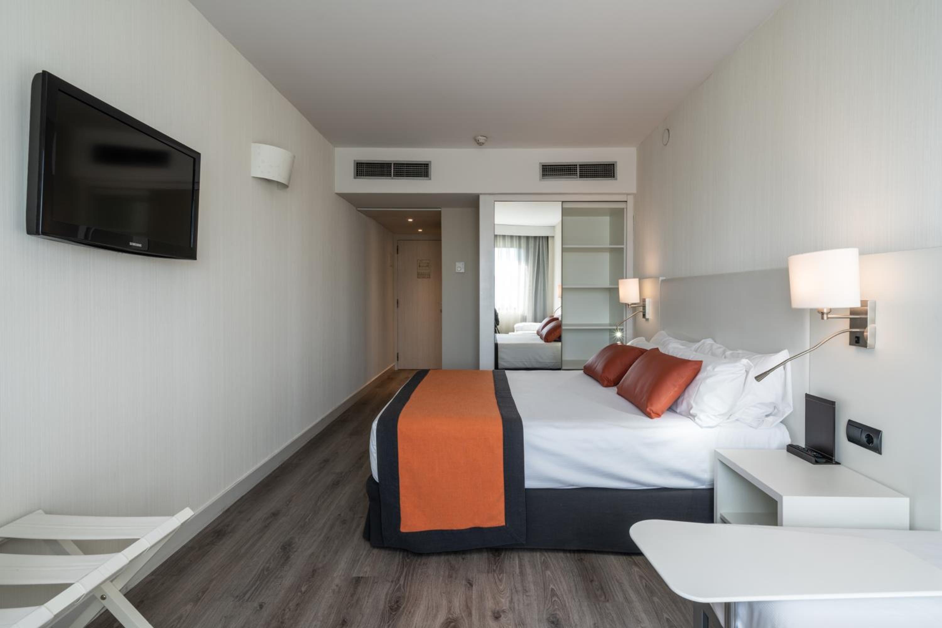 Triple Room - Photo 2