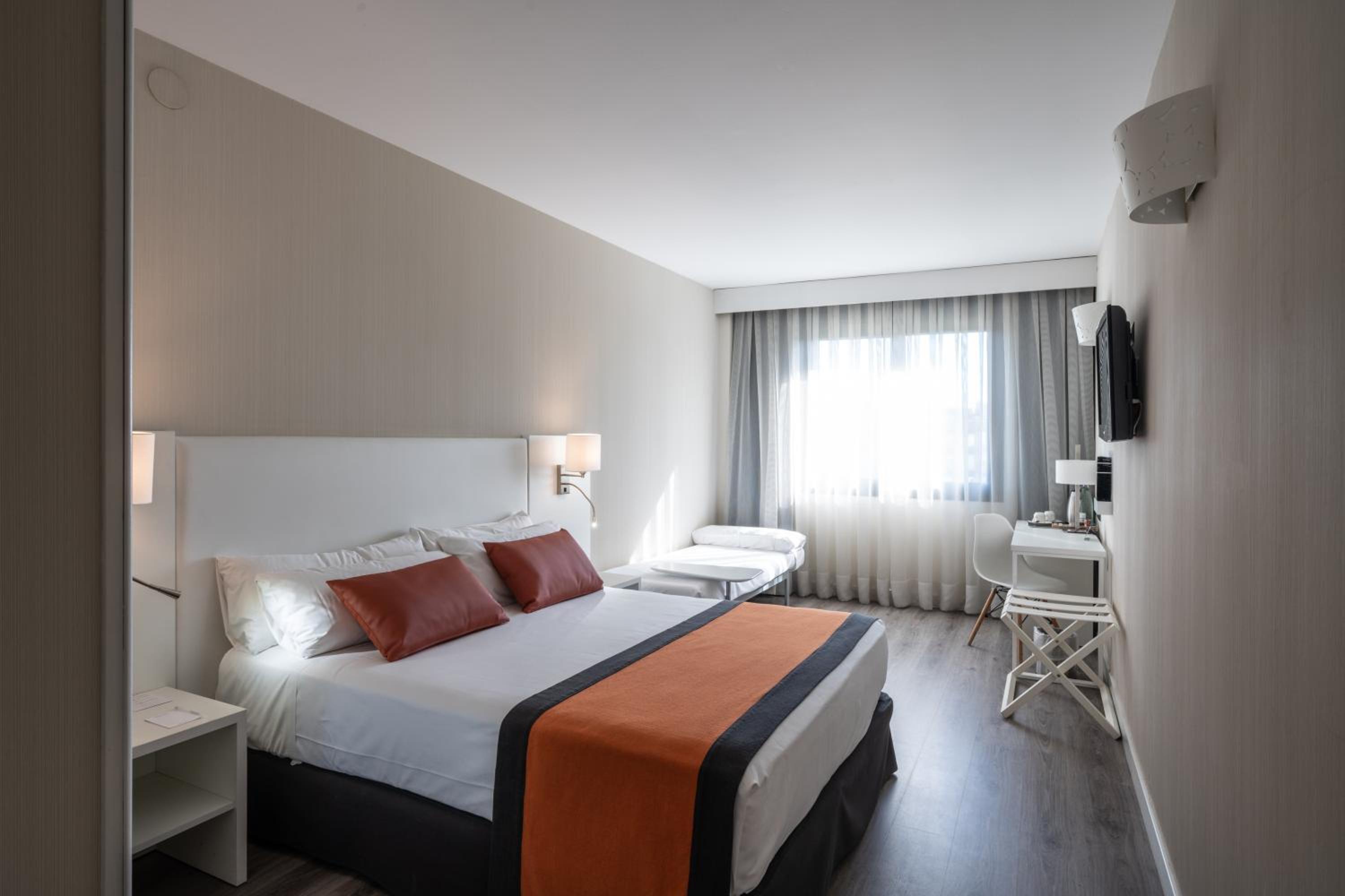 Triple Room - Photo 1